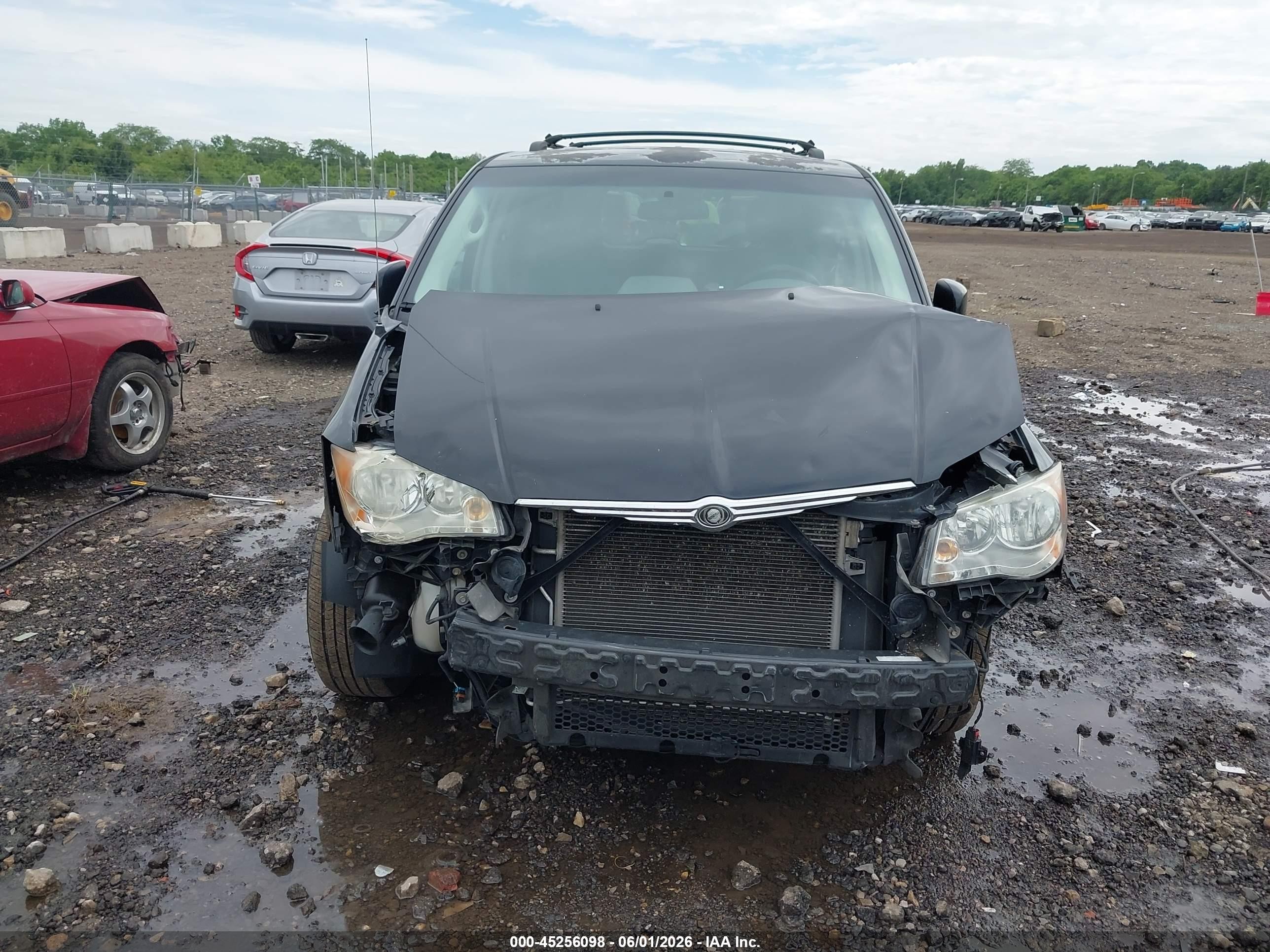2008 Chrysler Town & Country Touring Black vin: 2A8HR54P58R729831