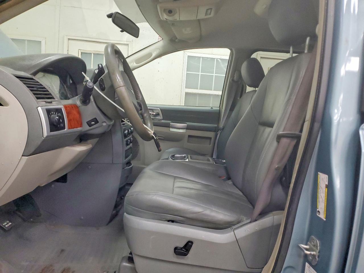 2008 Chrysler Town & Country Touring Blue vin: 2A8HR54P58R773408