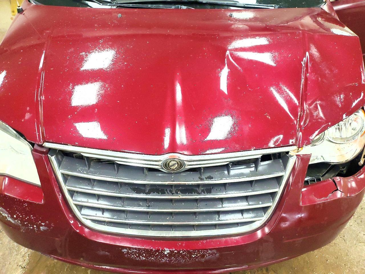 2008 Chrysler Town & Country Touring Burgundy vin: 2A8HR54P58R783145