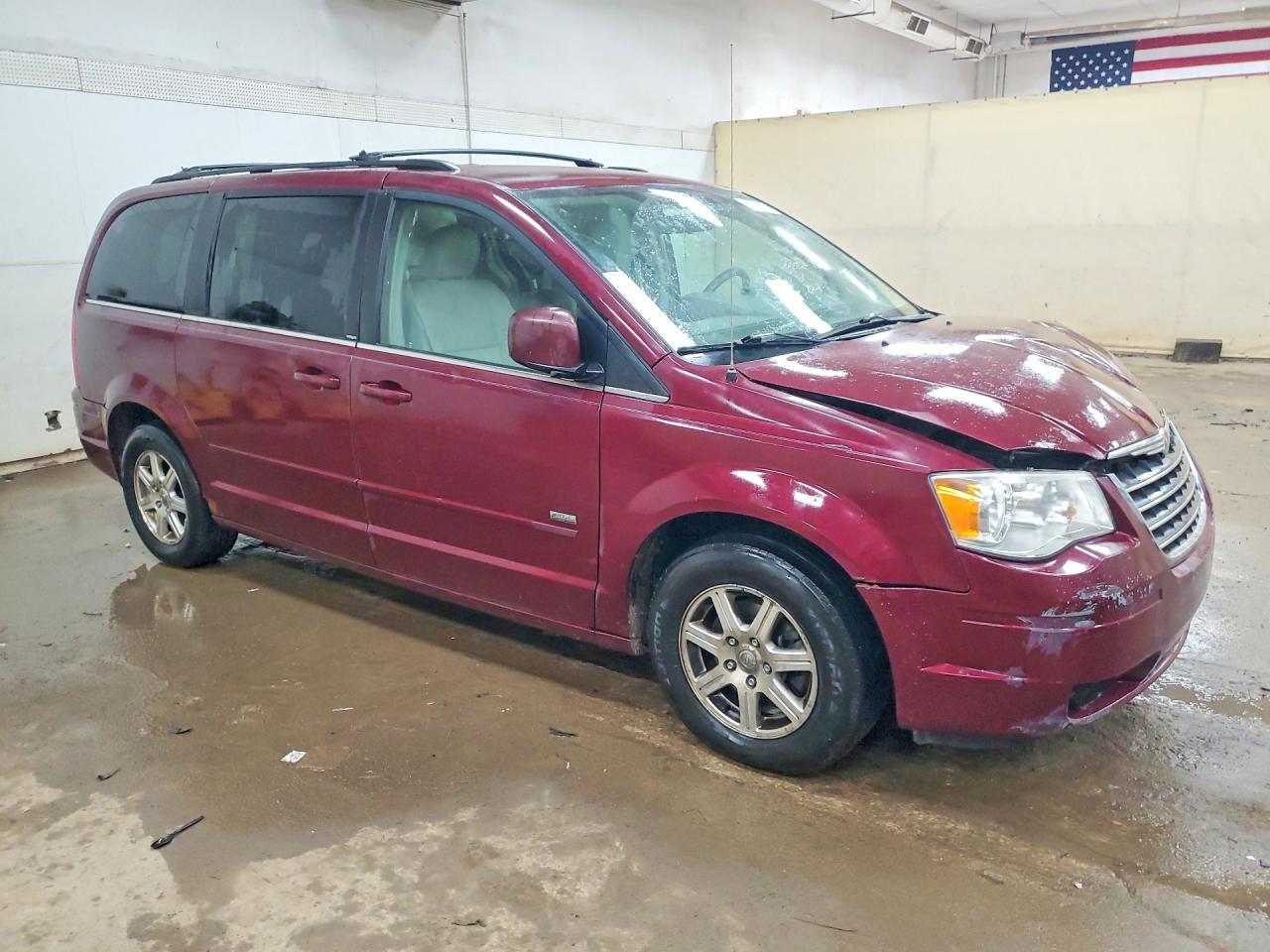 2008 Chrysler Town & Country Touring Burgundy vin: 2A8HR54P58R783145
