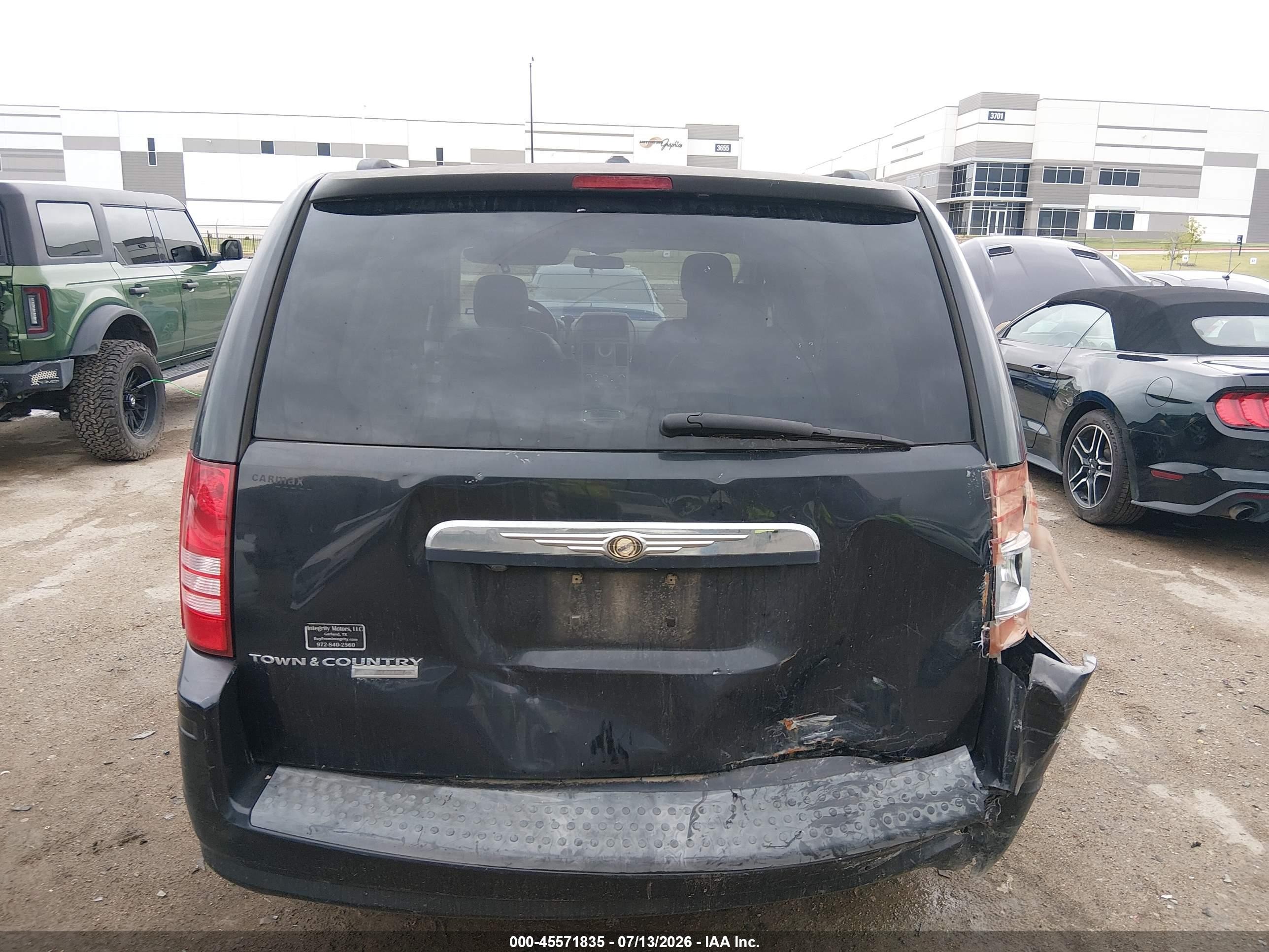 2008 Chrysler Town & Country Touring Black vin: 2A8HR54P68R738067