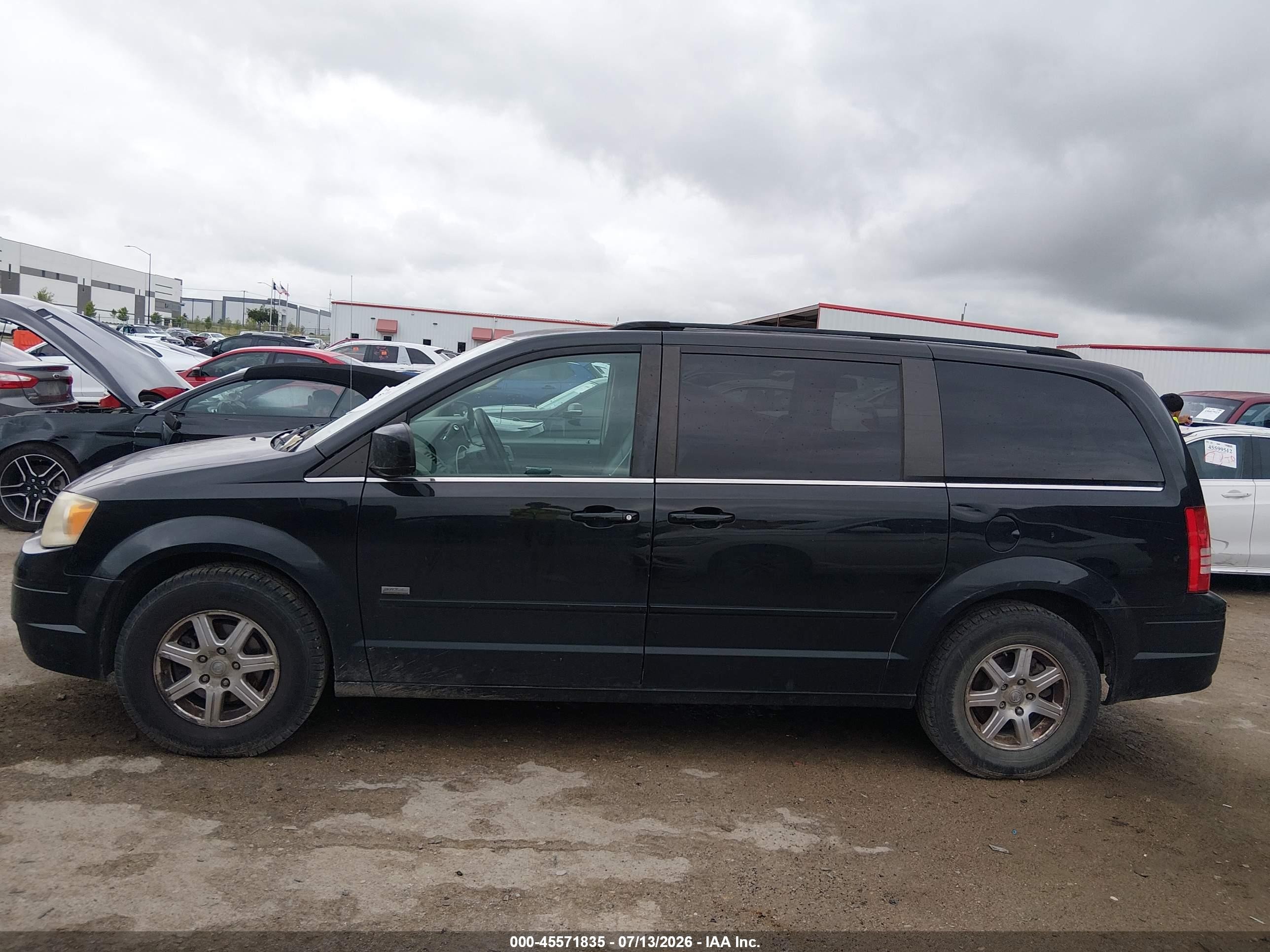 2008 Chrysler Town & Country Touring Black vin: 2A8HR54P68R738067