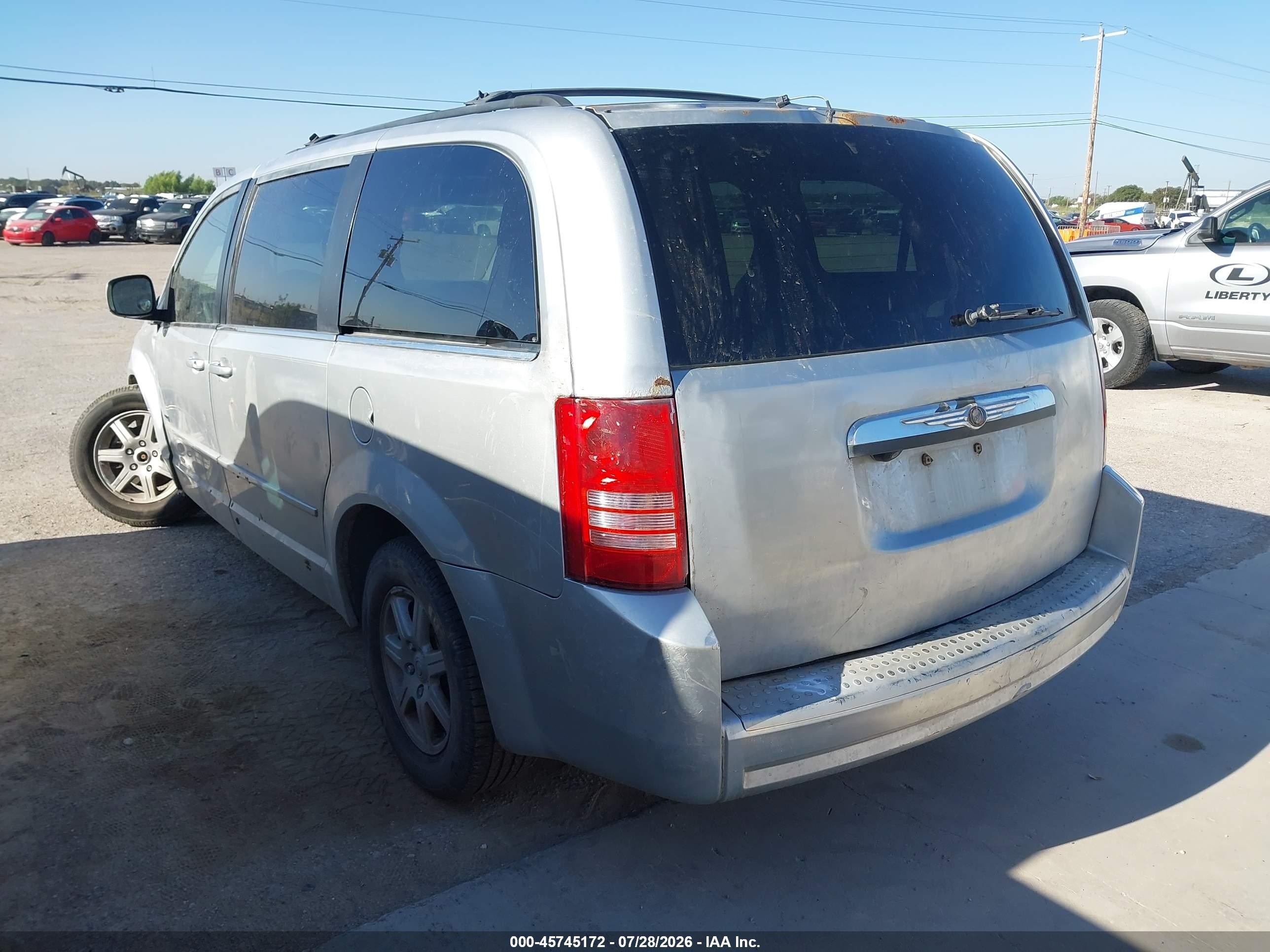 2008 Chrysler Town & Country Touring Серебряный vin: 2A8HR54P68R818484