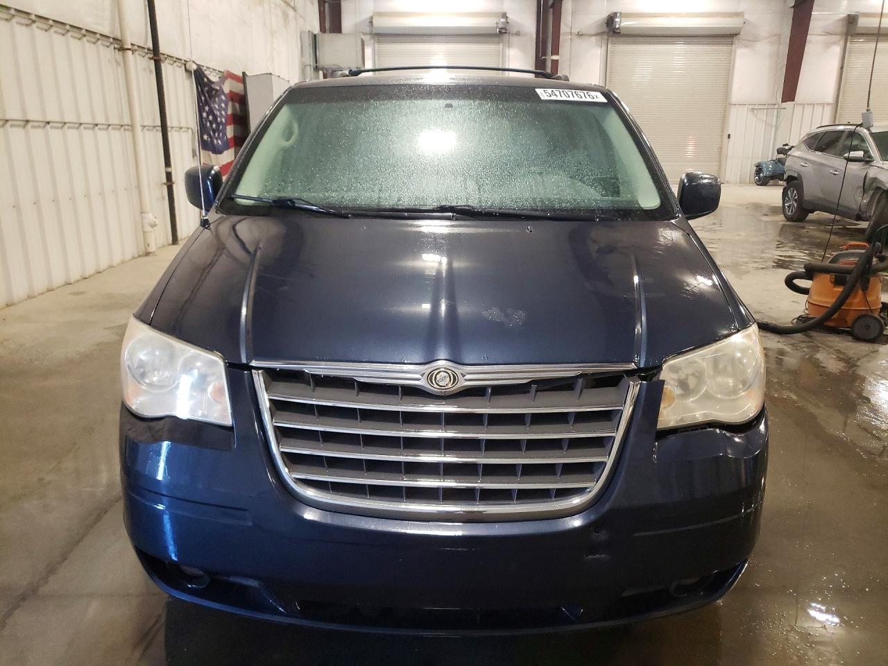 2008 Chrysler Town & Country Touring Угольный vin: 2A8HR54P68R823877