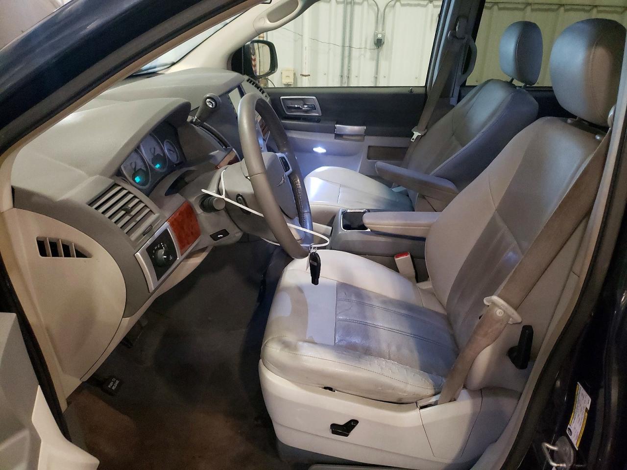 2008 Chrysler Town & Country Touring Угольный vin: 2A8HR54P68R823877