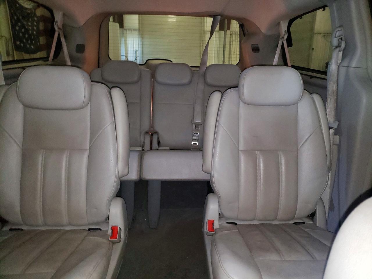 2008 Chrysler Town & Country Touring Угольный vin: 2A8HR54P68R823877