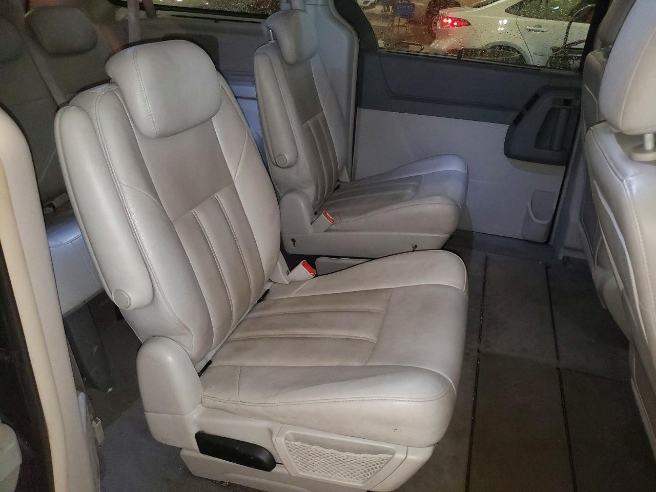 2008 Chrysler Town & Country Touring Угольный vin: 2A8HR54P68R823877