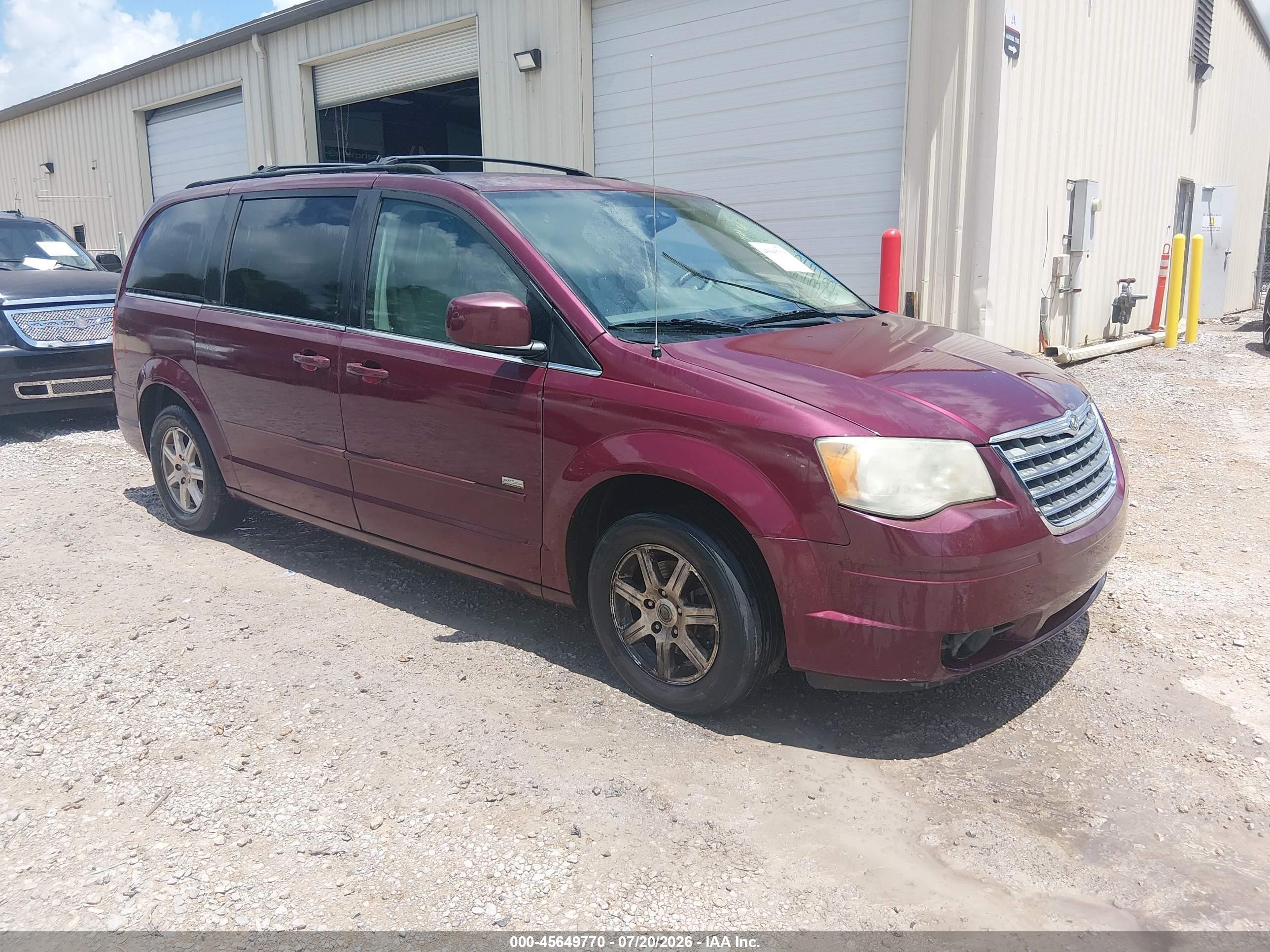 2008 Chrysler Town & Country Touring Maroon vin: 2A8HR54P68R829548