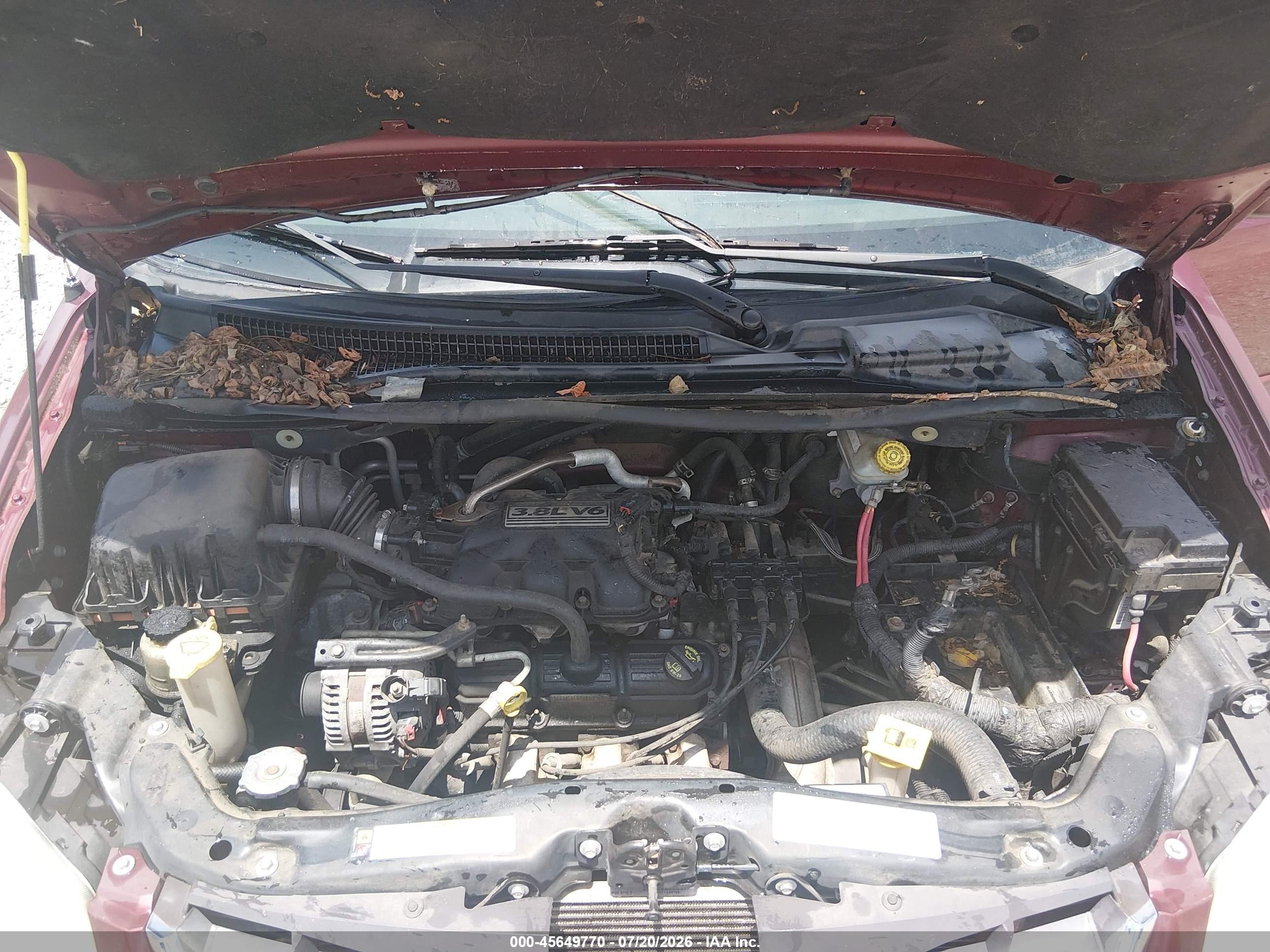2008 Chrysler Town & Country Touring Maroon vin: 2A8HR54P68R829548