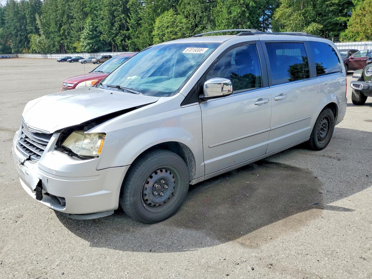 2008 Chrysler Town & Country Touring Серебряный vin: 2A8HR54P78R118067
