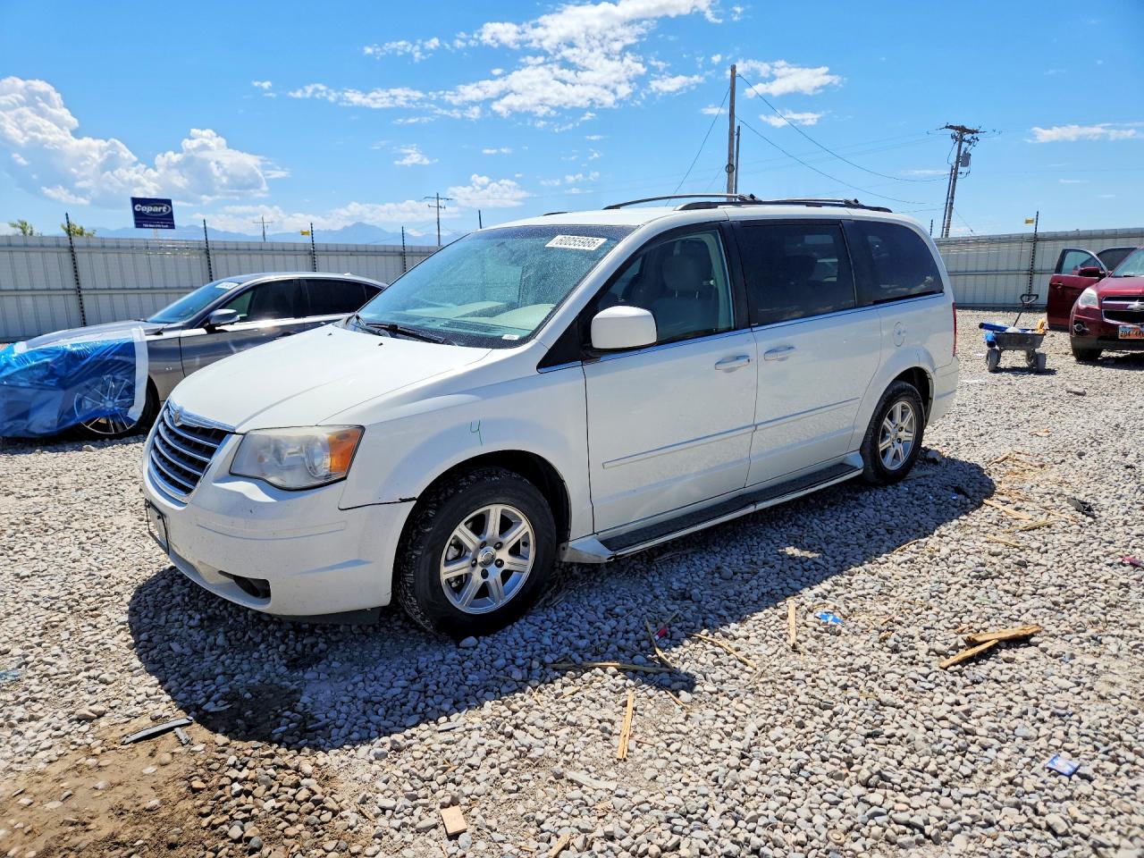 2008 Chrysler Town & Country Touring Белый vin: 2A8HR54P78R137296