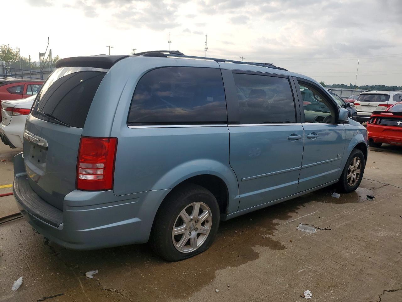 2008 Chrysler Town & Country Touring Blue vin: 2A8HR54P88R699336