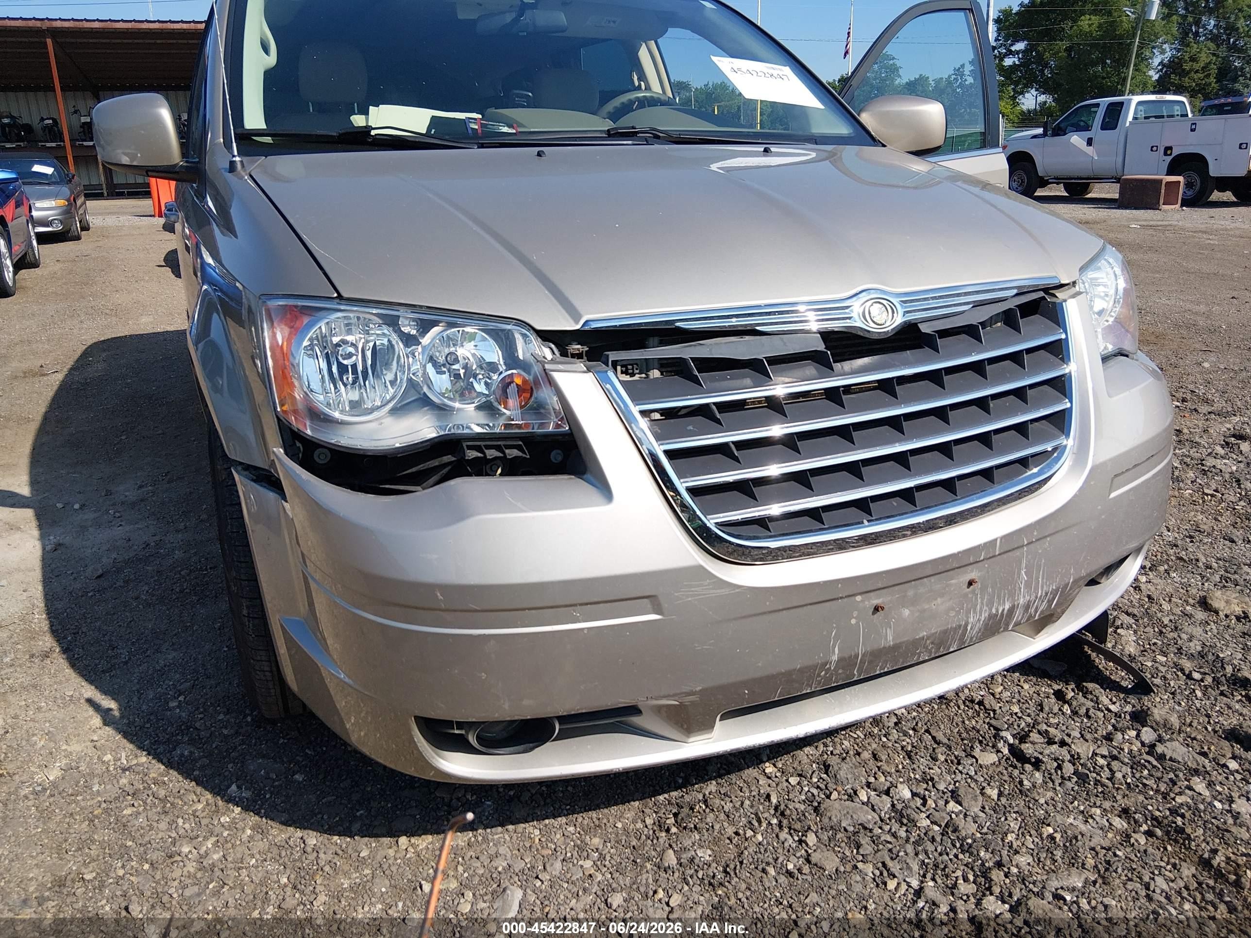 2008 Chrysler Town & Country Touring Champagne vin: 2A8HR54P88R716975