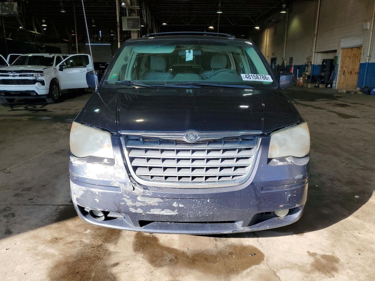 2008 Chrysler Town & Country Touring Серый vin: 2A8HR54P88R826618