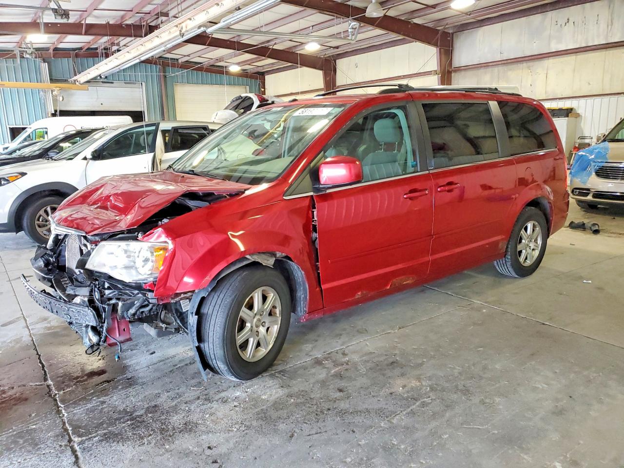 2008 Chrysler Town & Country Touring Maroon vin: 2A8HR54P98R152835