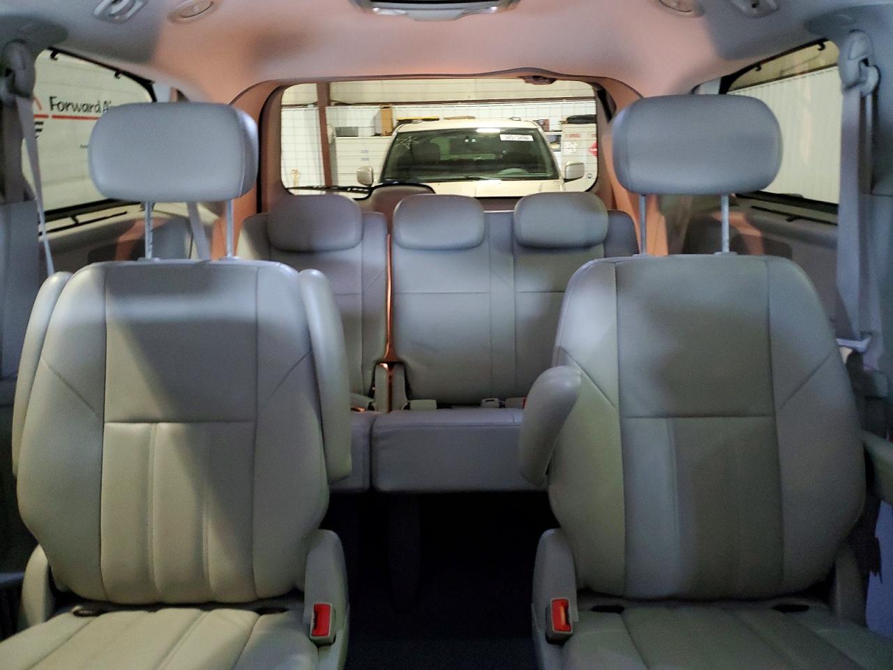 2008 Chrysler Town & Country Touring Темно-бордовый vin: 2A8HR54P98R152835