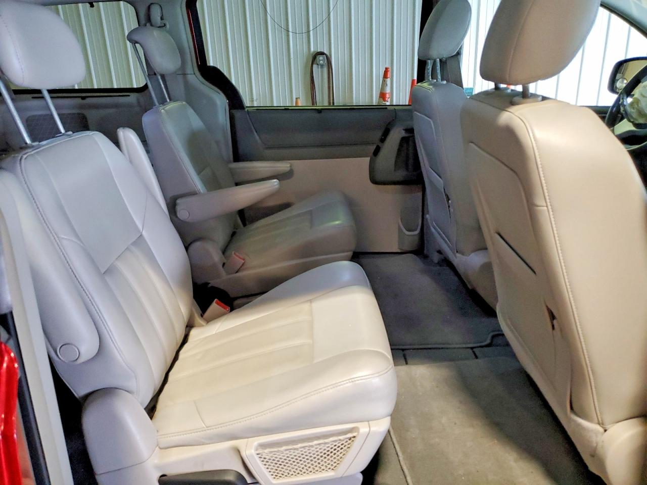 2008 Chrysler Town & Country Touring Темно-бордовый vin: 2A8HR54P98R152835