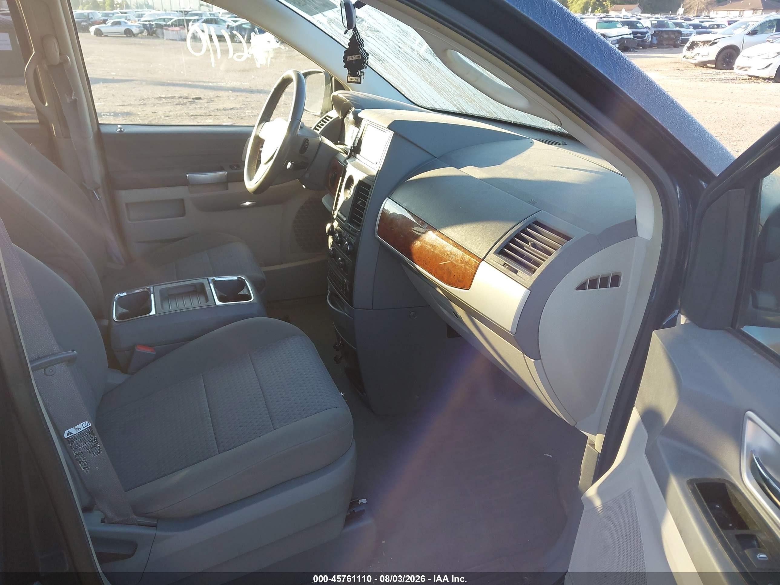 2008 Chrysler Town & Country Touring Blue vin: 2A8HR54P98R676115