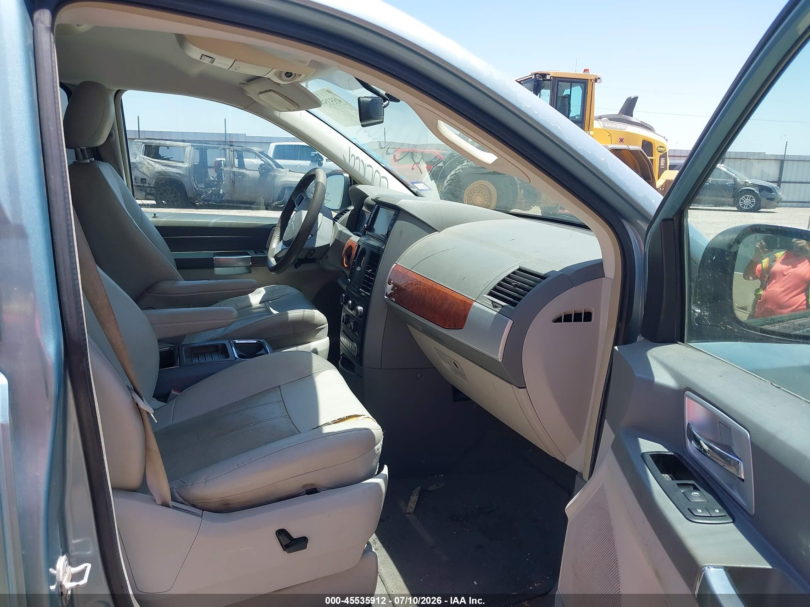 2008 Chrysler Town & Country Touring Blue vin: 2A8HR54P98R699961