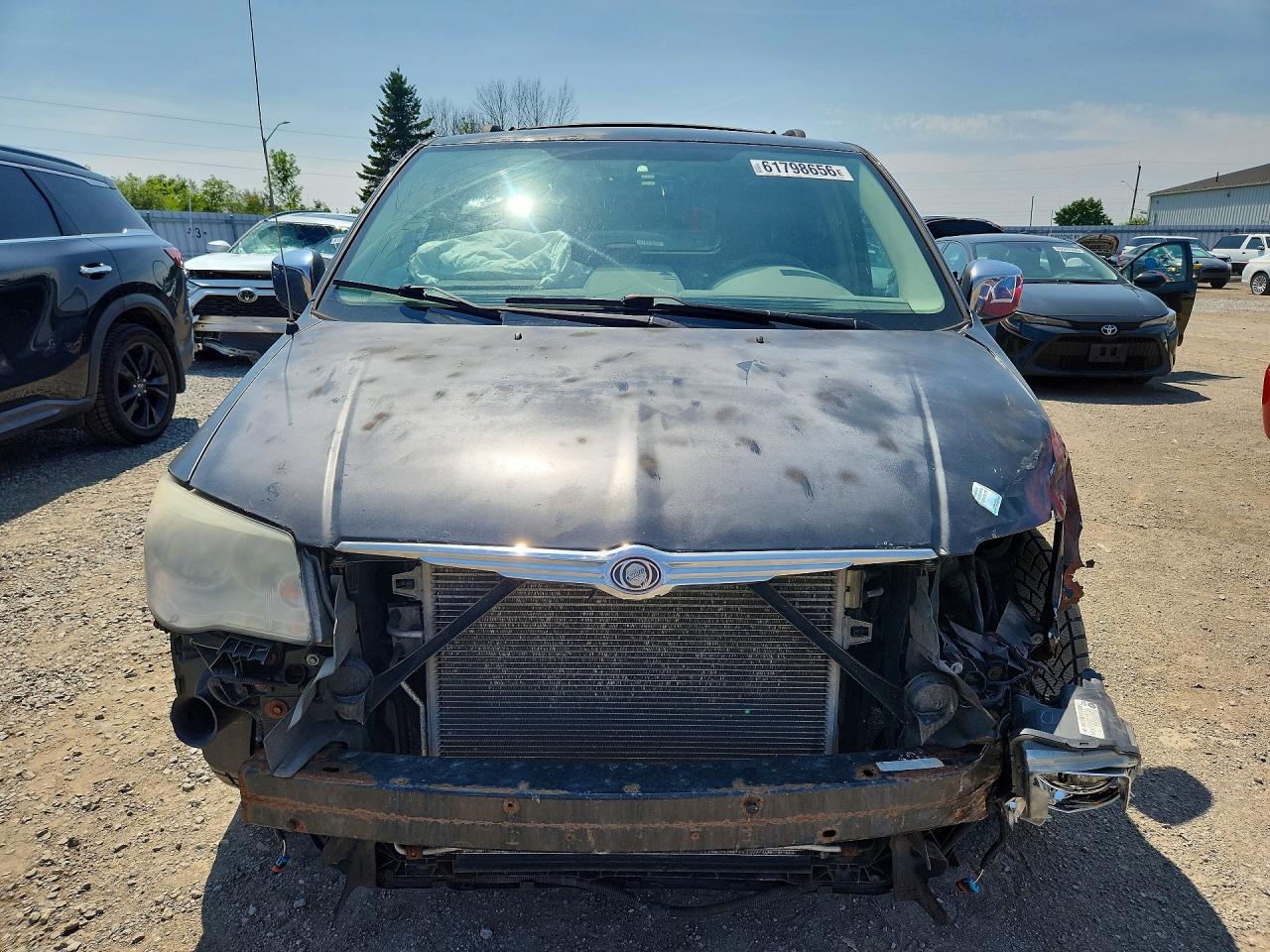 2008 Chrysler Town & Country Touring Black vin: 2A8HR54P98R752335
