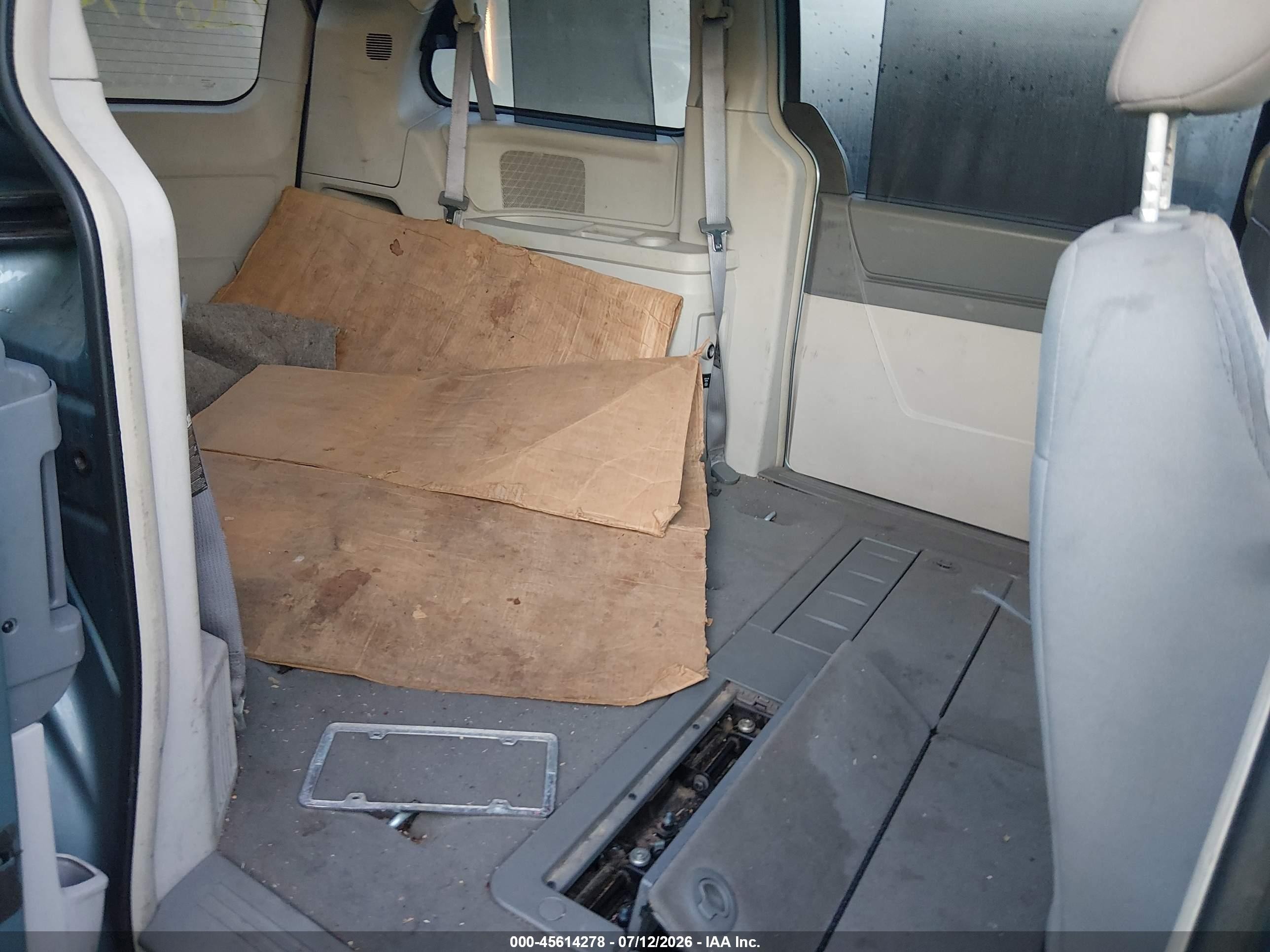 2008 Chrysler Town & Country Touring Blue vin: 2A8HR54PX8R658755