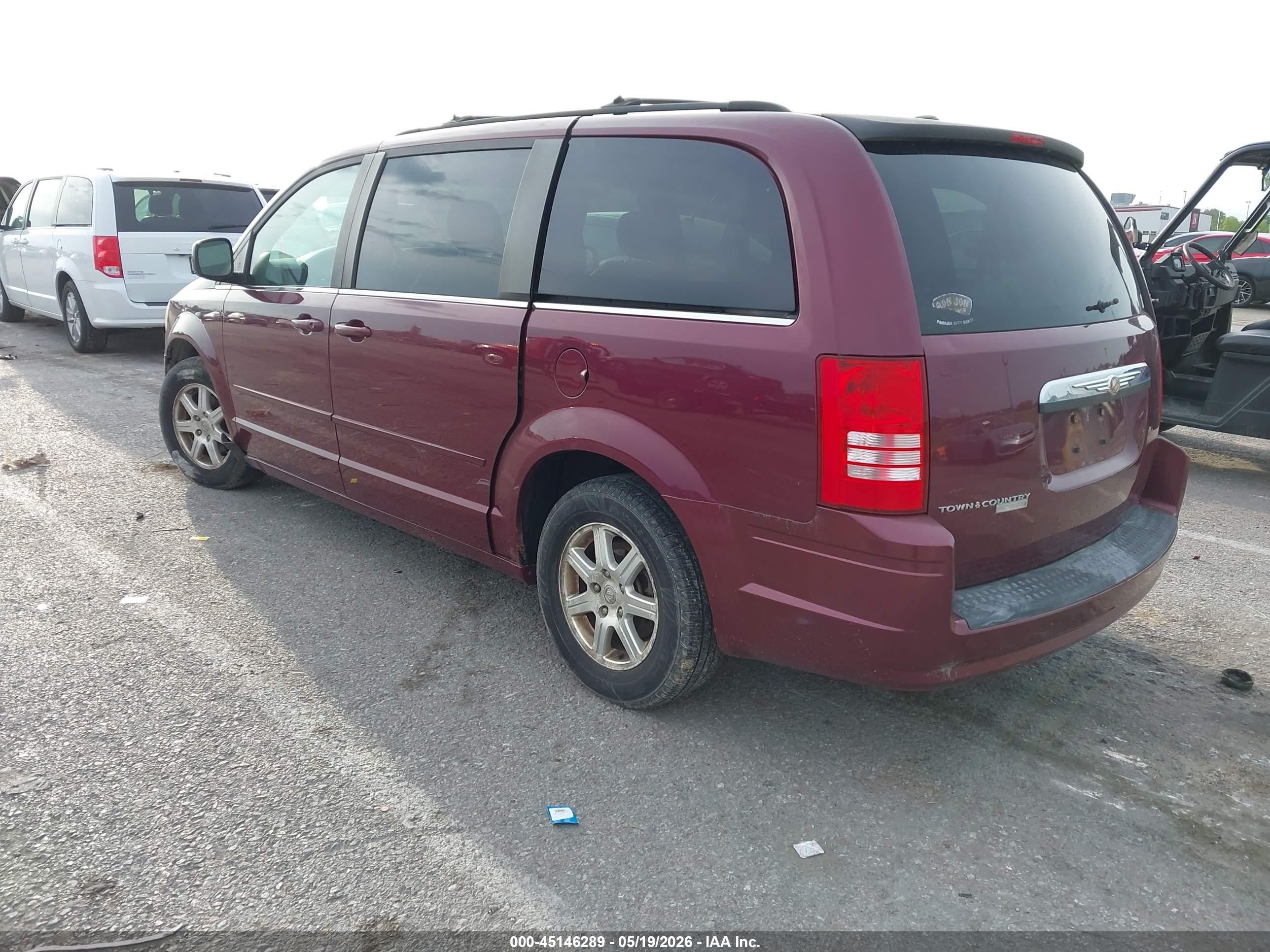 2008 Chrysler Town & Country Touring Maroon vin: 2A8HR54PX8R771315