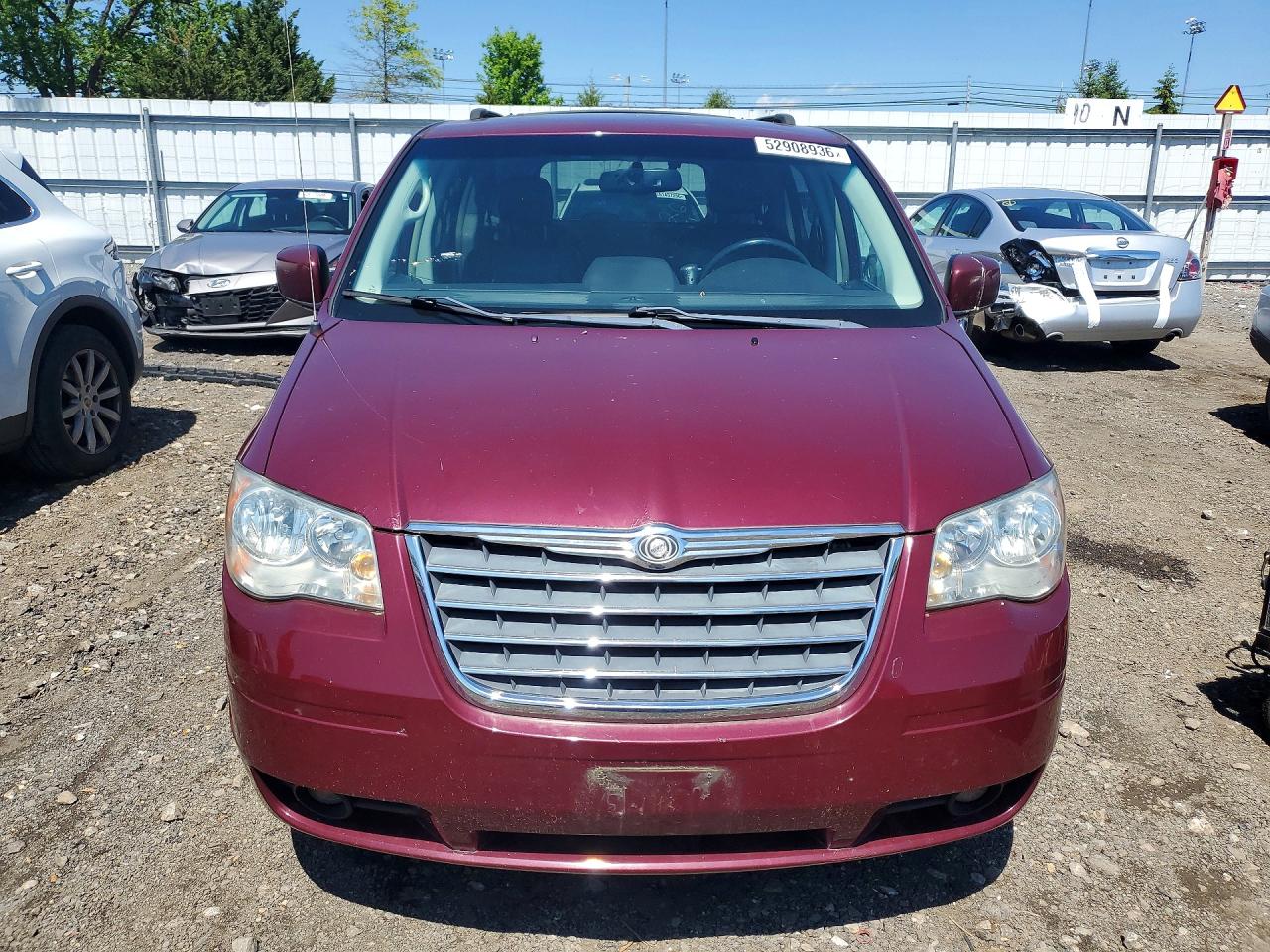 2009 Chrysler Town & Country Touring Burgundy vin: 2A8HR54X59R661497