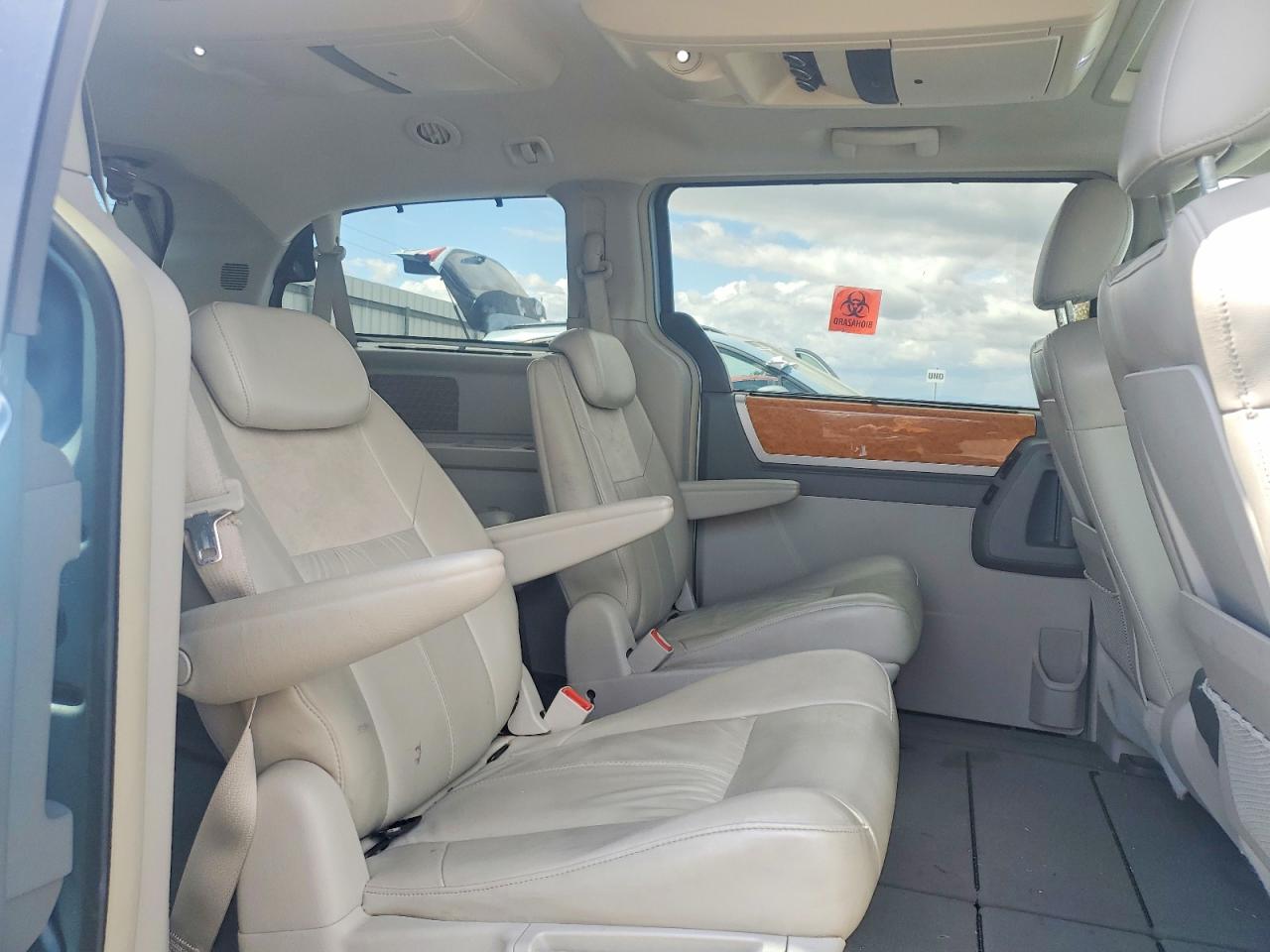 2008 Chrysler Town & Country Limited Blue vin: 2A8HR64X08R822939