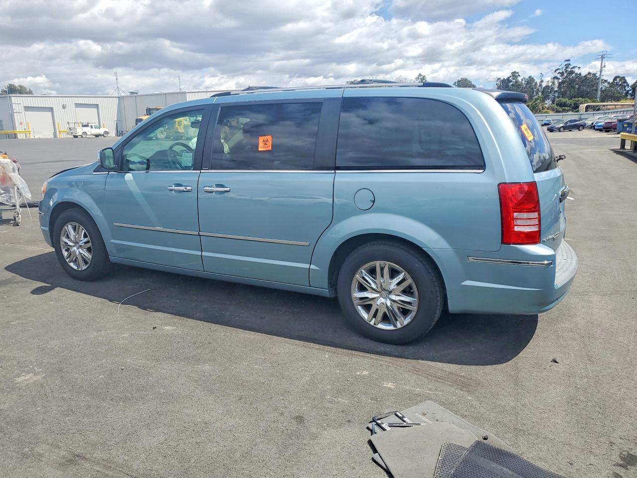 2008 Chrysler Town & Country Limited Blue vin: 2A8HR64X08R822939