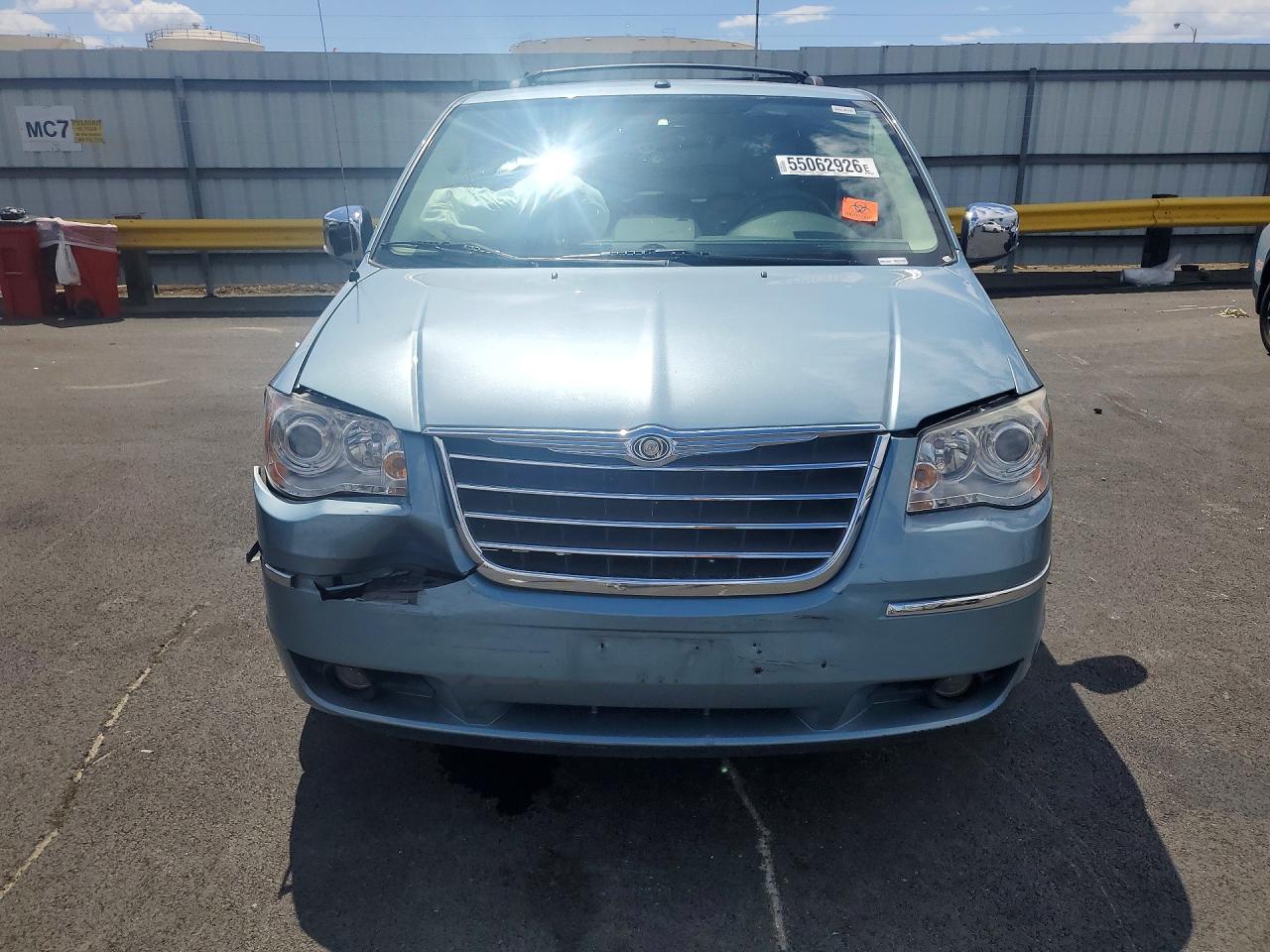 2008 Chrysler Town & Country Limited Blue vin: 2A8HR64X08R822939