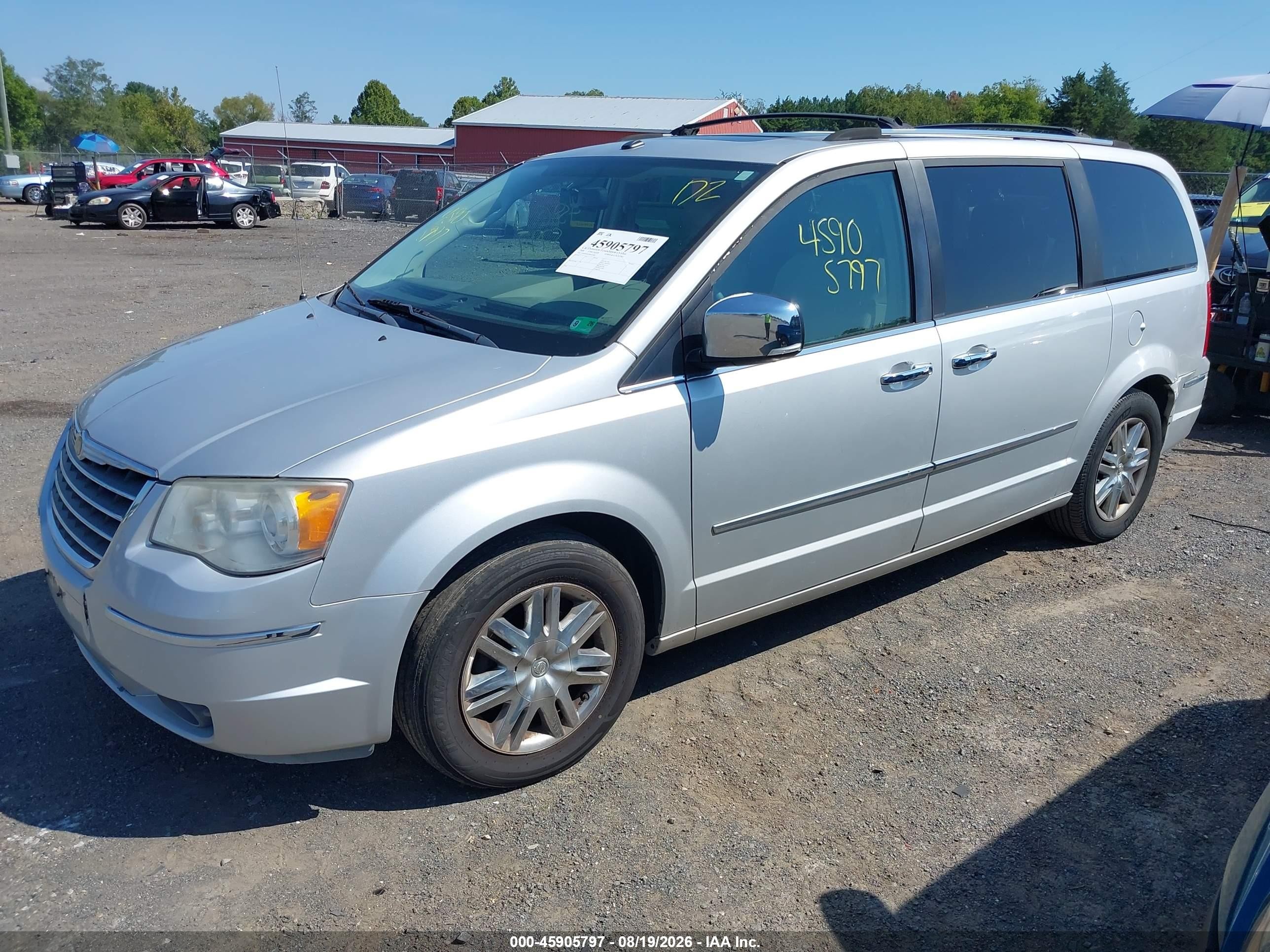 2008 Chrysler Town & Country Limited Серебряный vin: 2A8HR64X28R132481