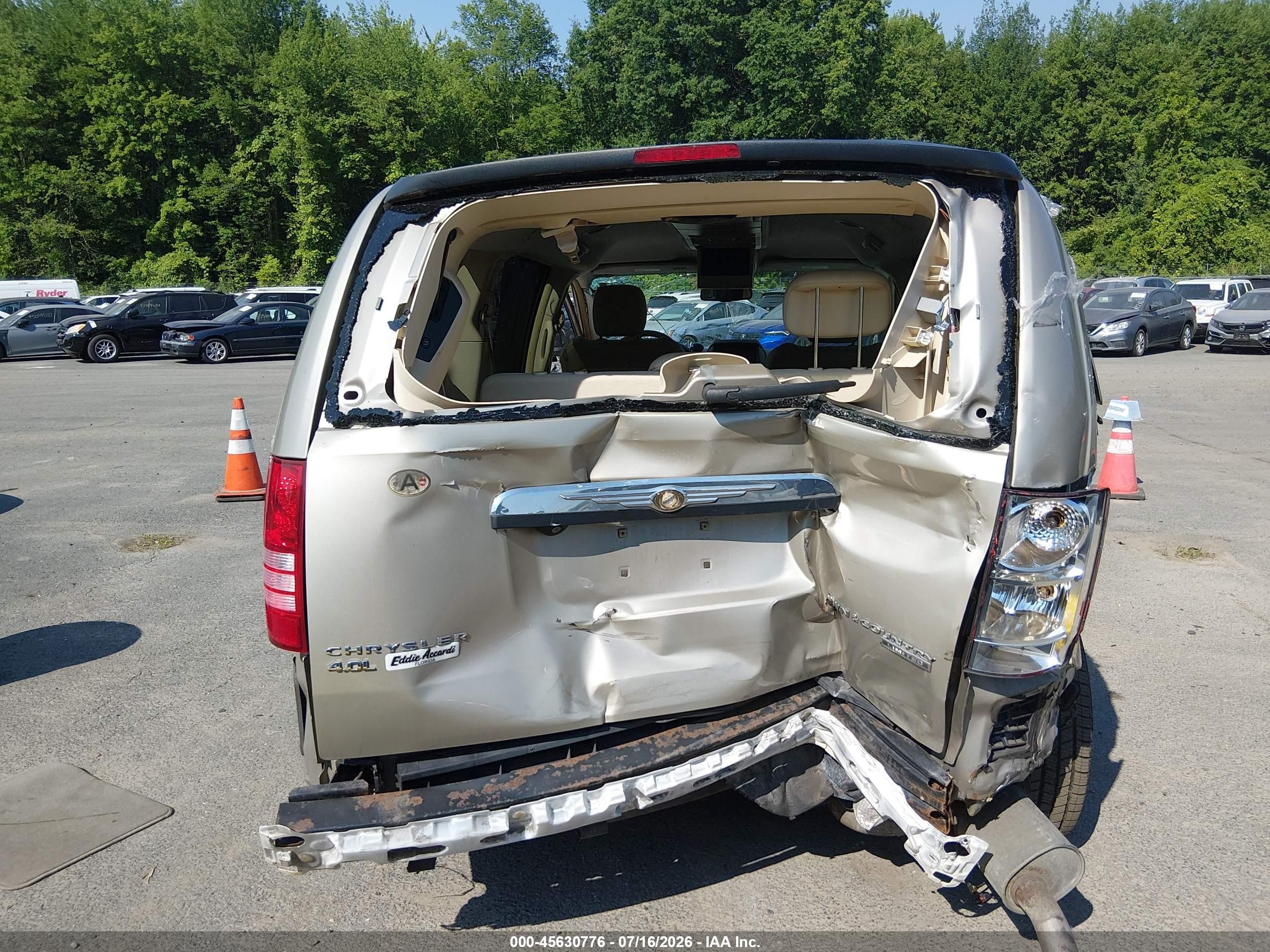 2009 Chrysler Town & Country Limited Beige vin: 2A8HR64X29R637941