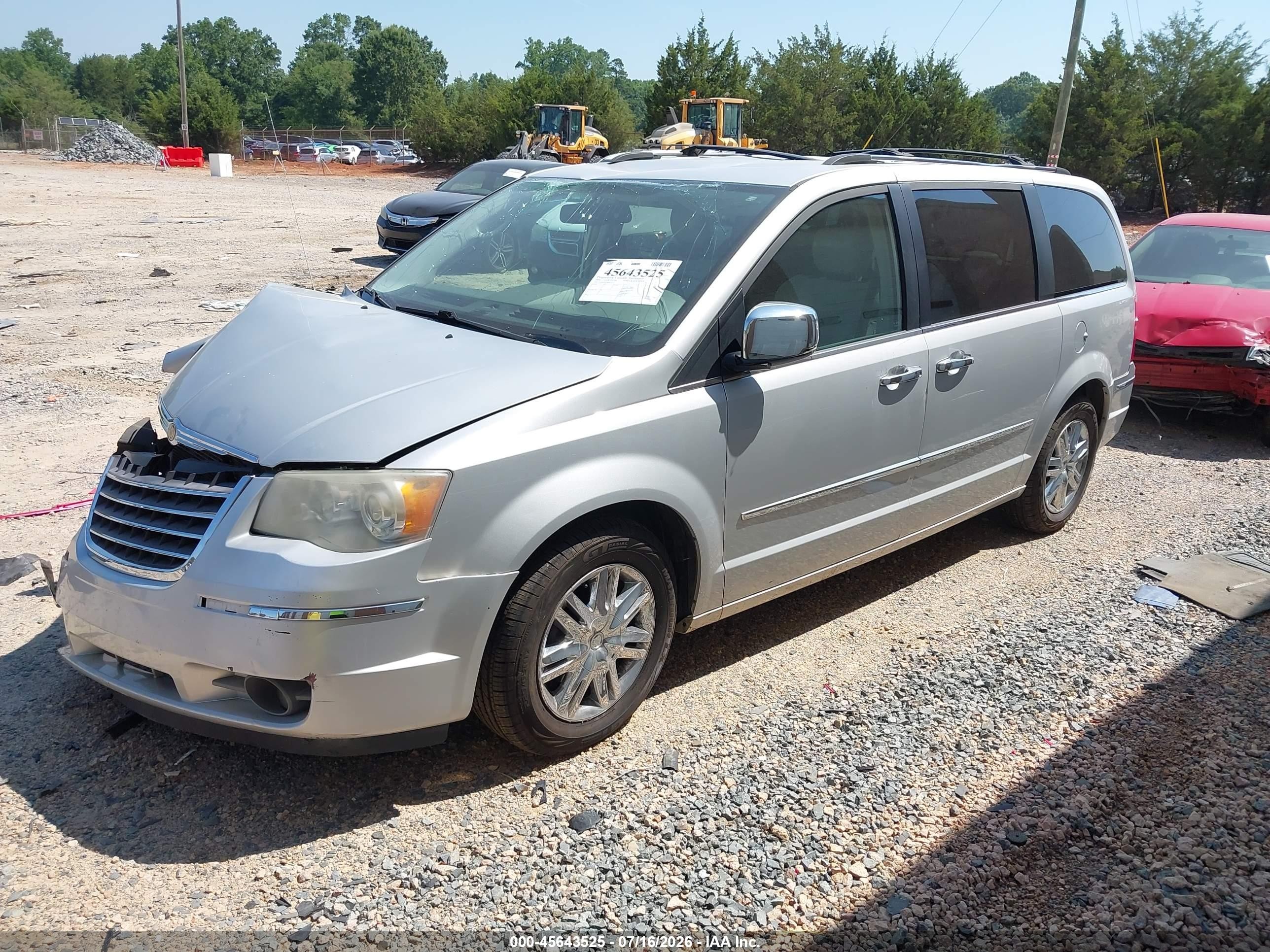 2008 Chrysler Town & Country Limited Silver vin: 2A8HR64X38R647151