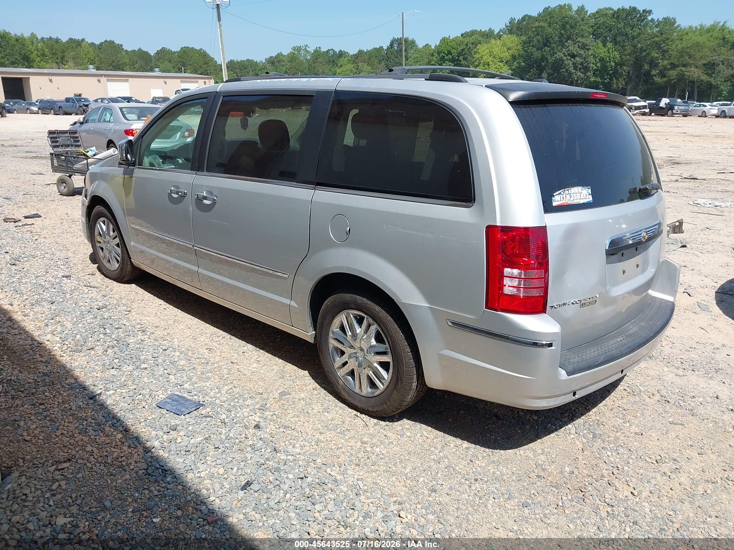 2008 Chrysler Town & Country Limited Silver vin: 2A8HR64X38R647151