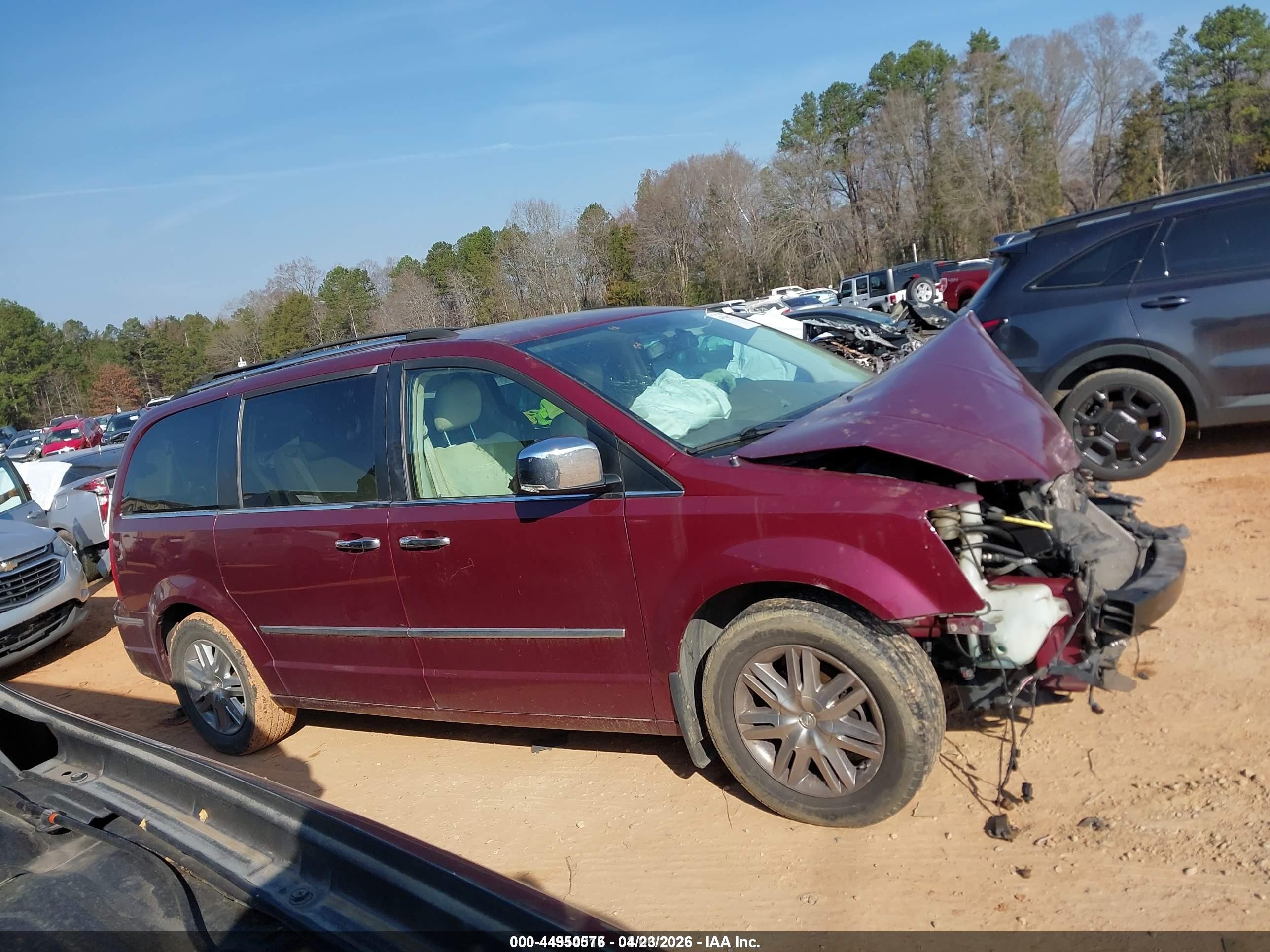 2009 Chrysler Town & Country Limited Burgundy vin: 2A8HR64X39R508414