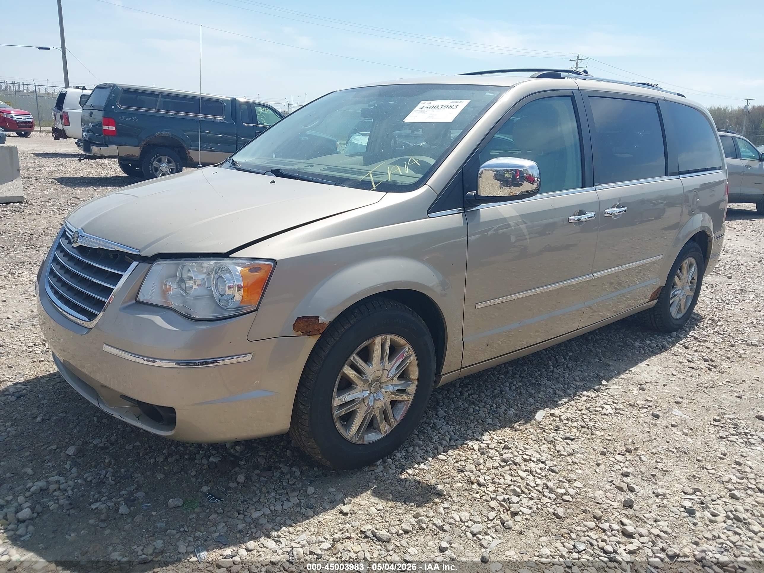 2009 Chrysler Town & Country Limited Gold vin: 2A8HR64X49R659696