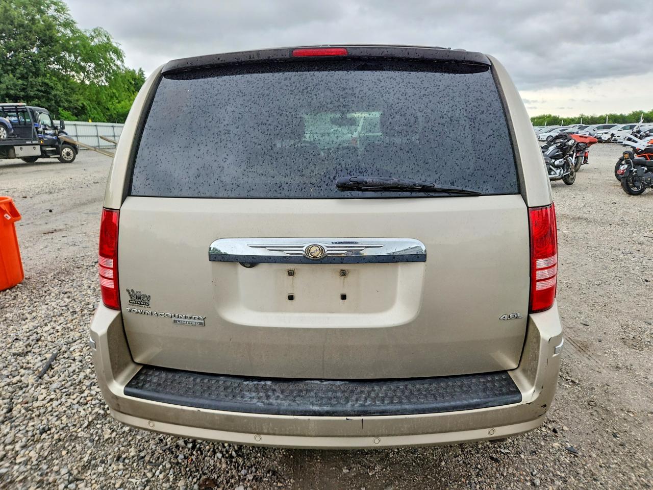 2008 Chrysler Town & Country Limited Beige vin: 2A8HR64X68R646446
