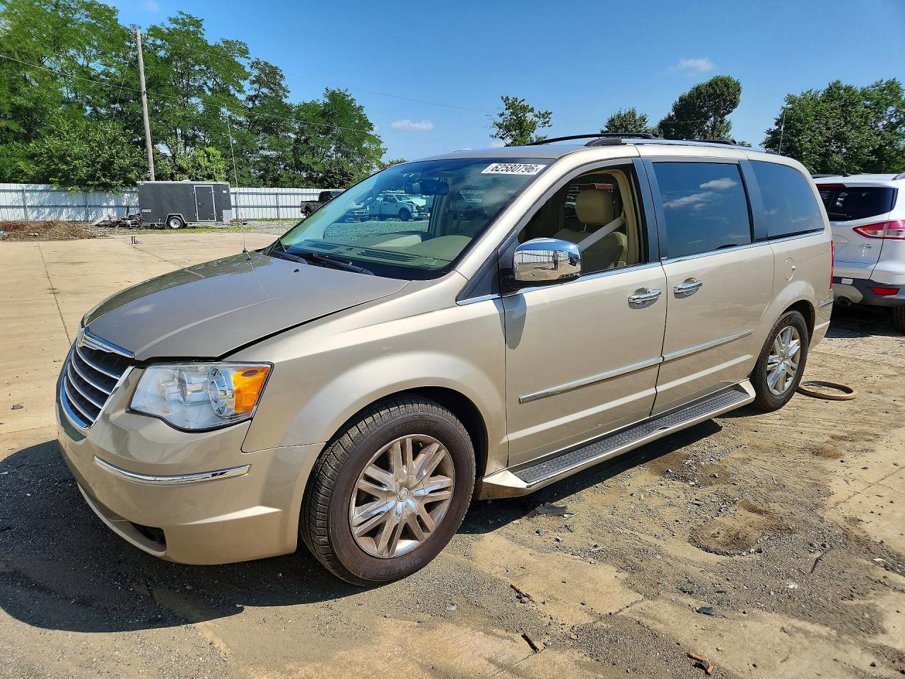 2009 Chrysler Town & Country Limited Beige vin: 2A8HR64X79R635456