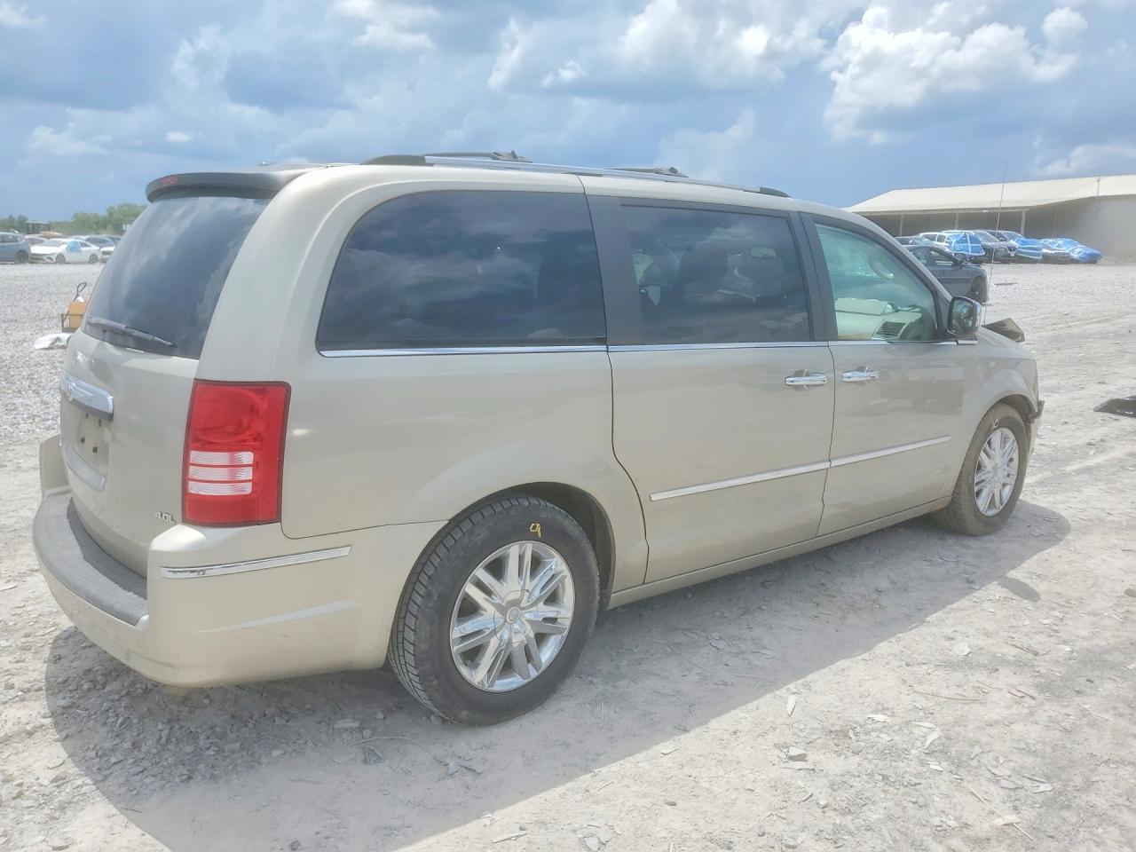 2008 Chrysler Town & Country Limited Beige vin: 2A8HR64X88R648120
