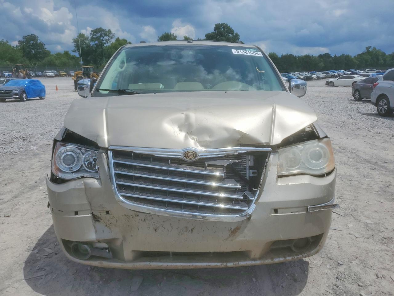 2008 Chrysler Town & Country Limited Beige vin: 2A8HR64X88R648120