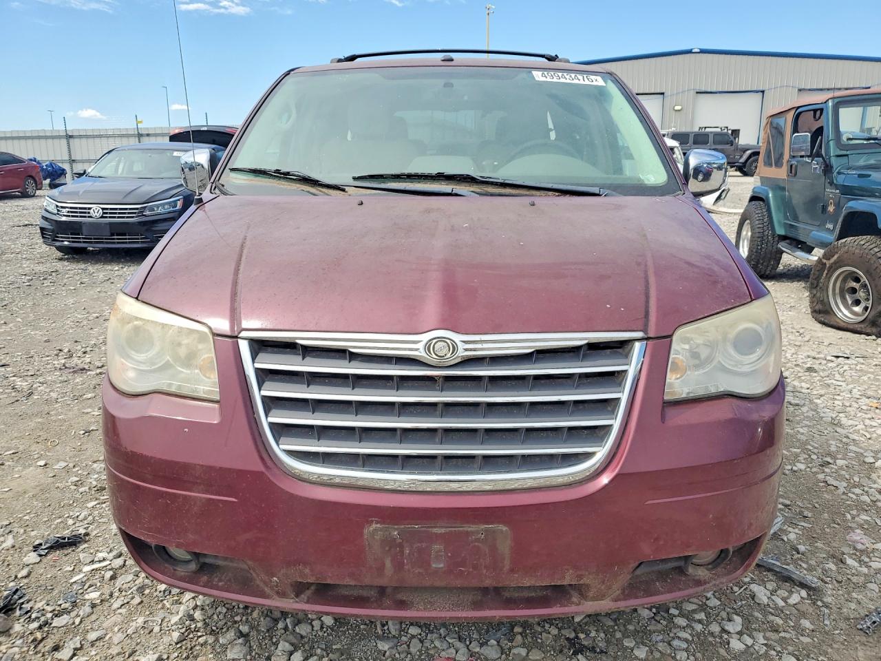 2008 Chrysler Town And Country Maroon vin: 2A8HR64X98R714092