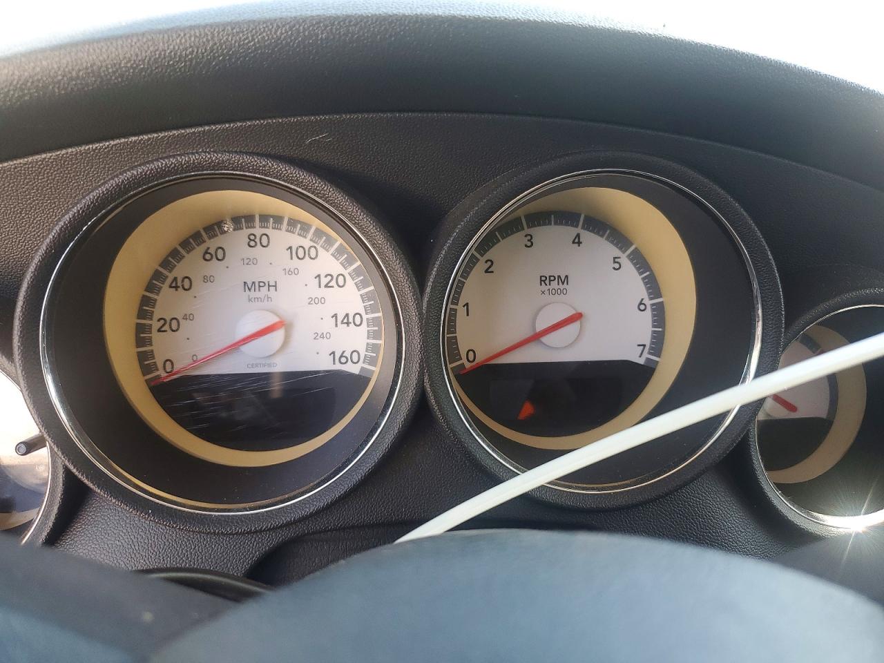 2010 Dodge Charger White vin: 2B3AA4CT0AH161929