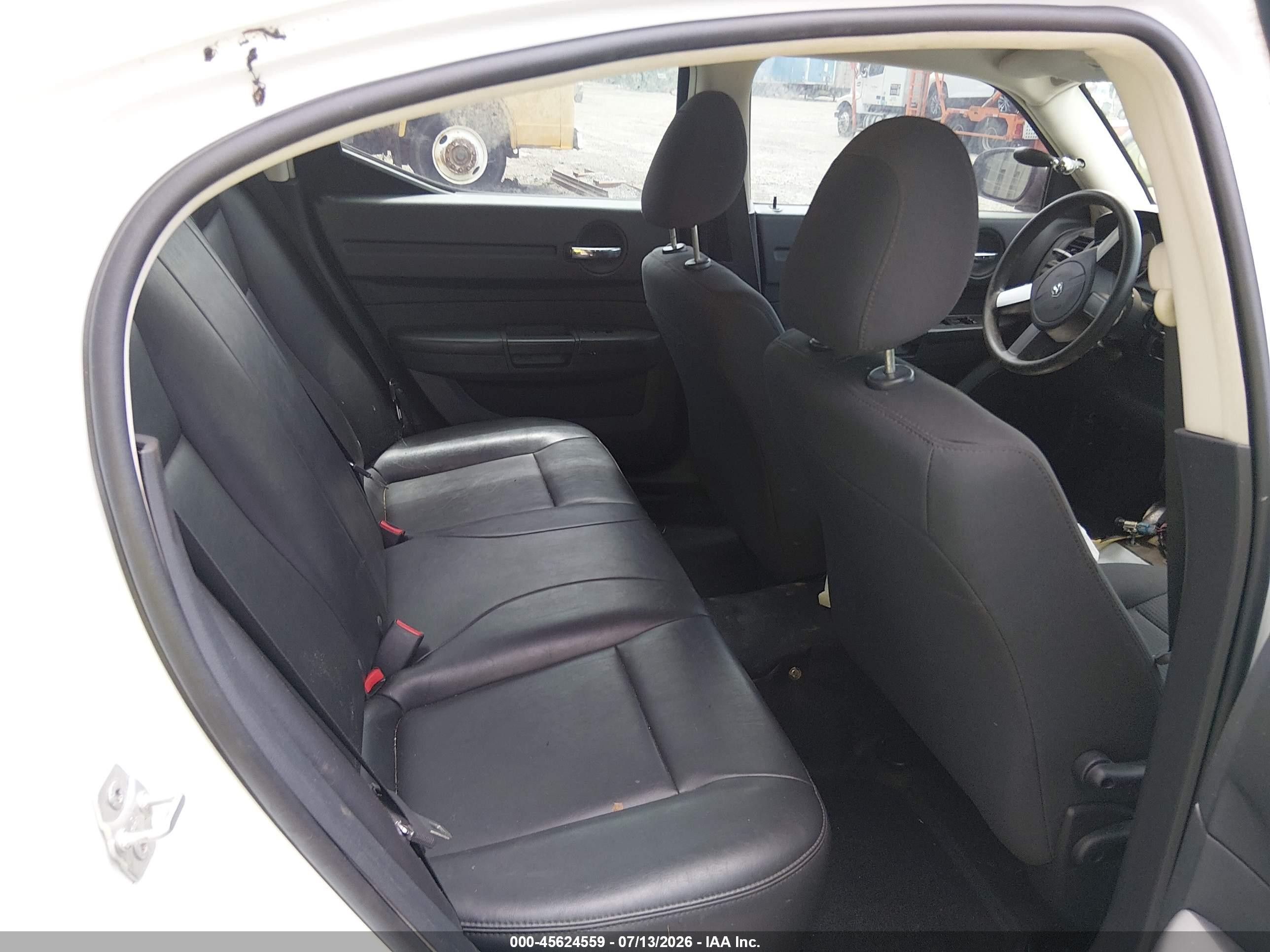 2010 Dodge Charger   White vin: 2B3AA4CTXAH262461