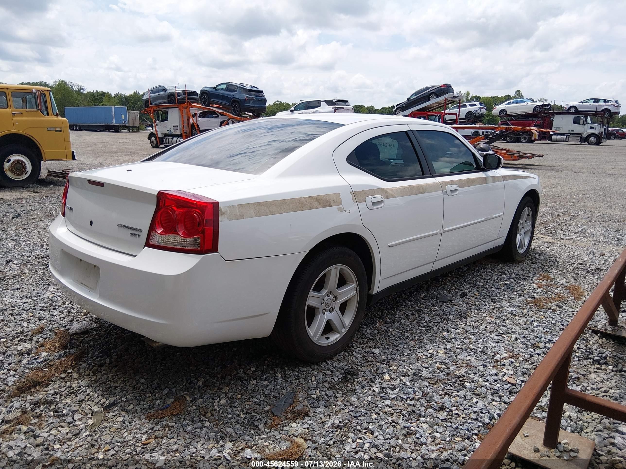 2010 Dodge Charger   White vin: 2B3AA4CTXAH262461