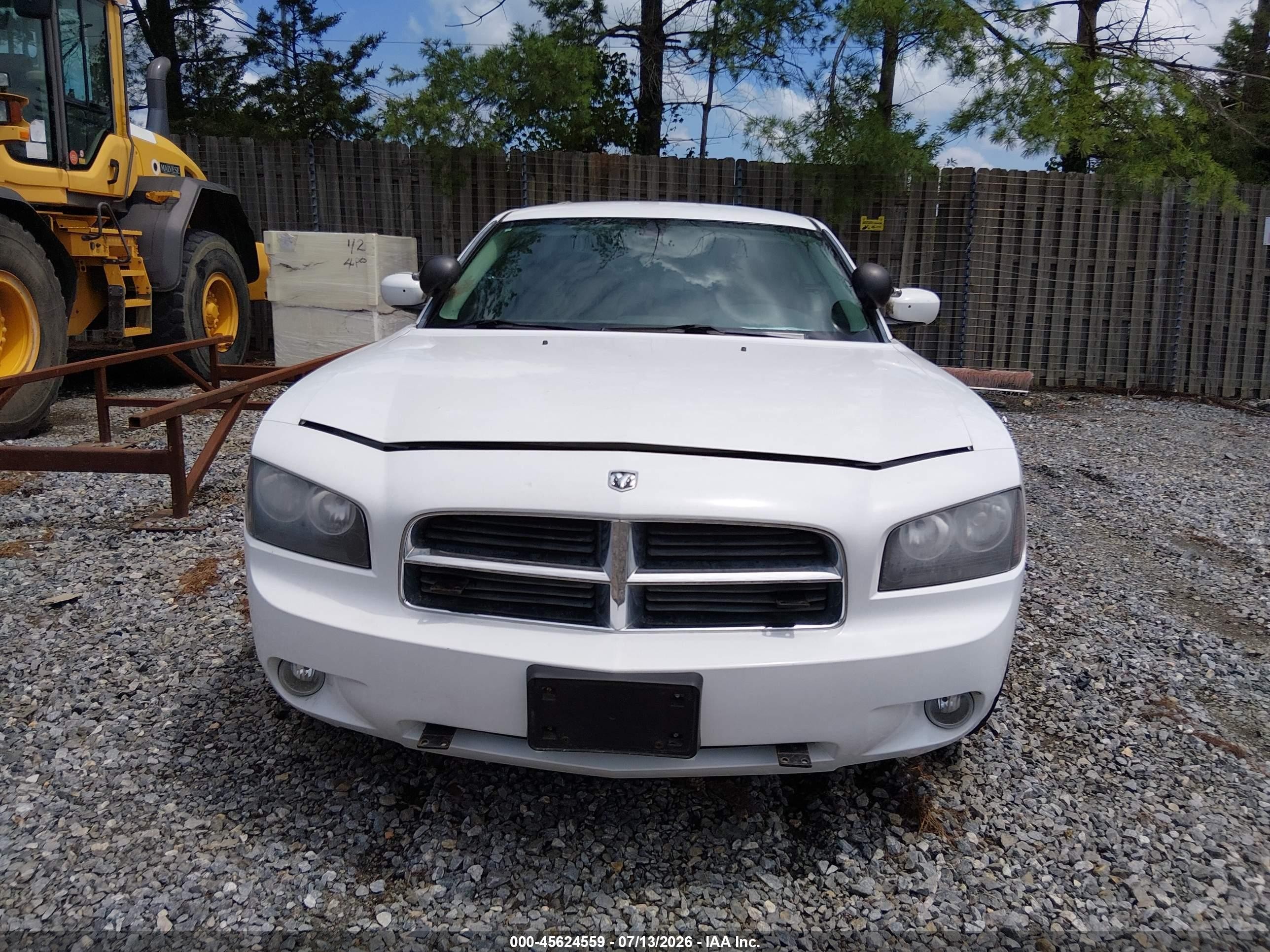 2010 Dodge Charger   White vin: 2B3AA4CTXAH262461