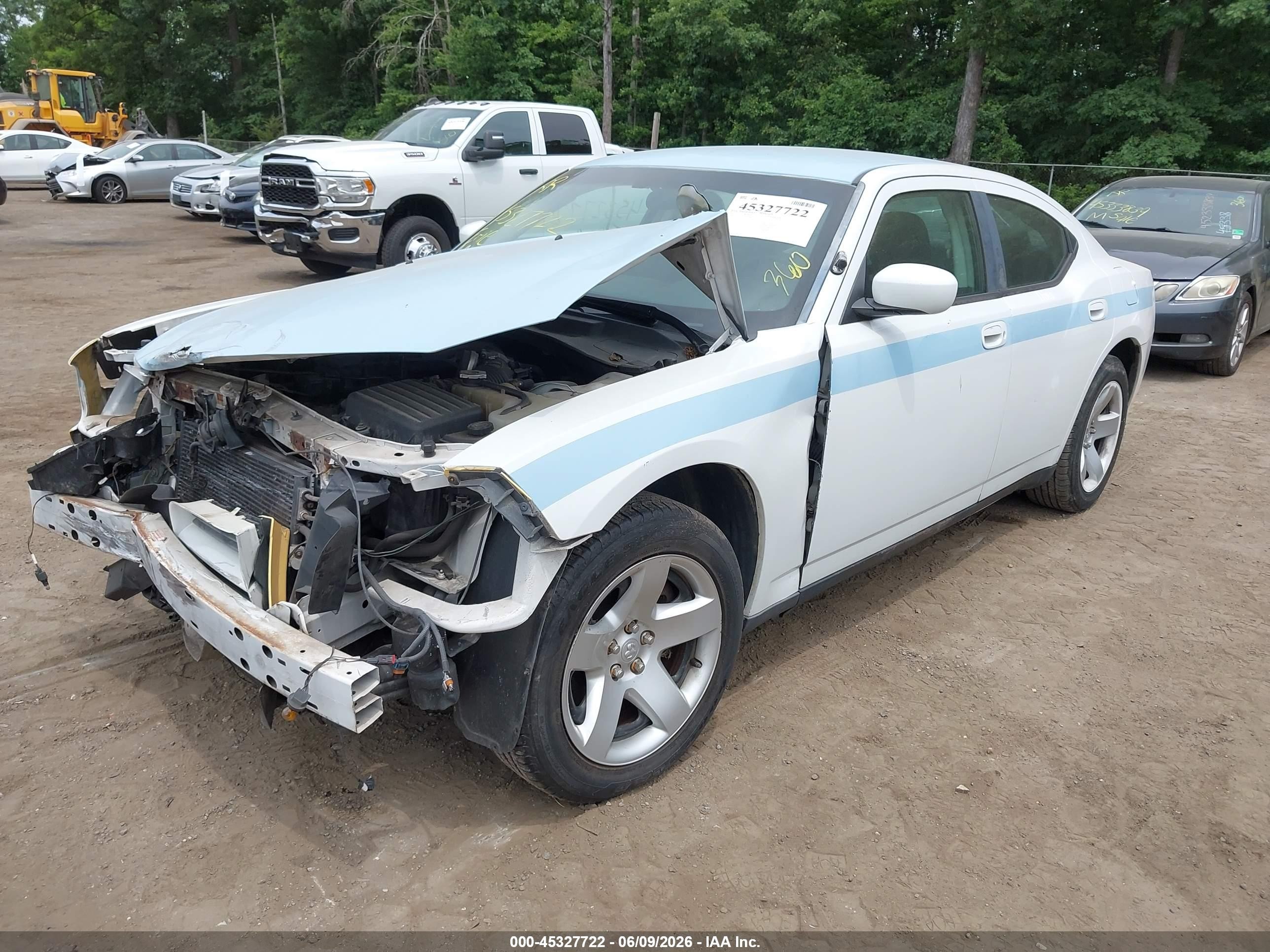 2010 Dodge Charger   White vin: 2B3AA4CV0AH303827