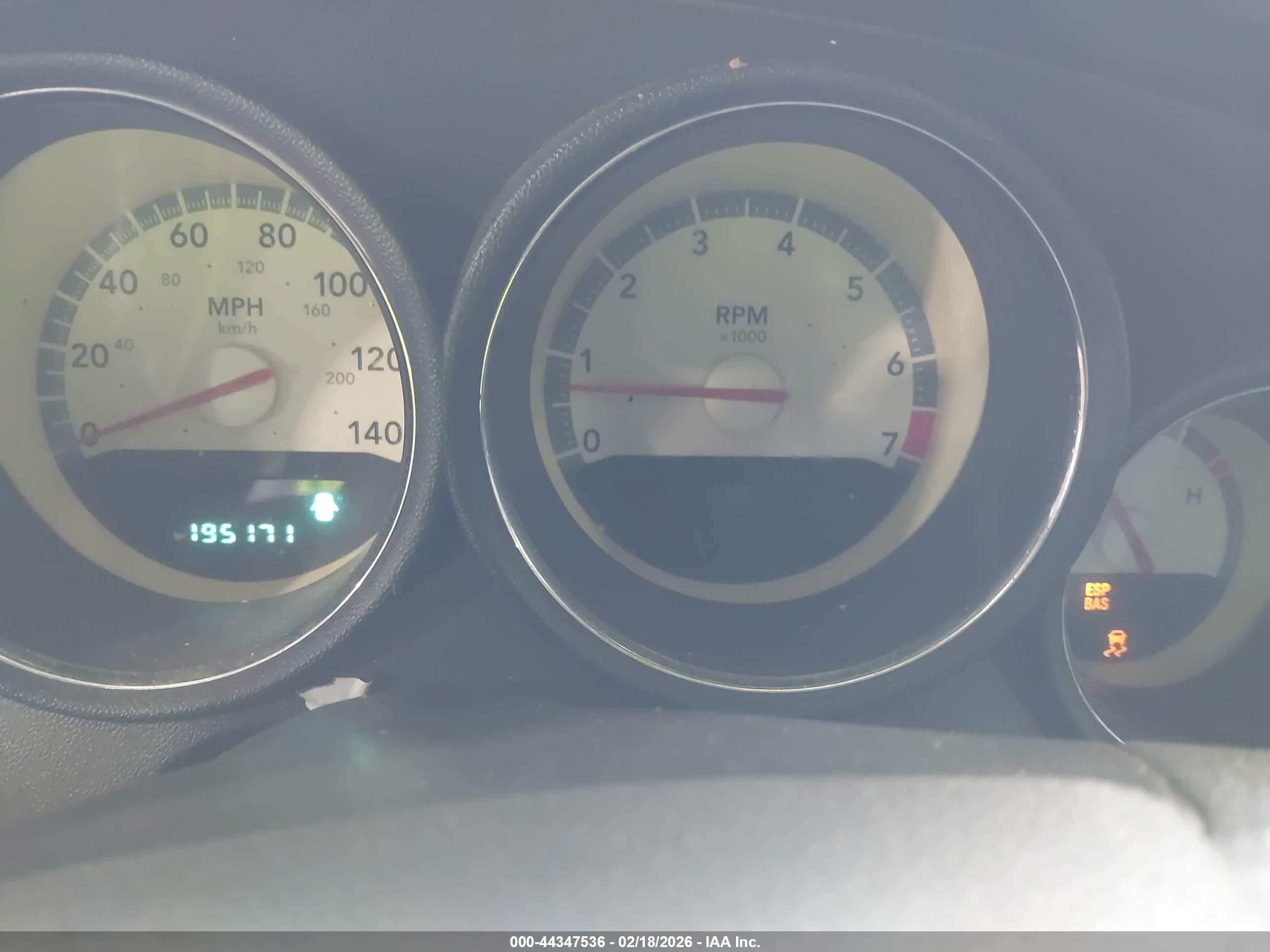 2010 Dodge Charger 3.5l Белый vin: 2B3CA2CV6AH258292