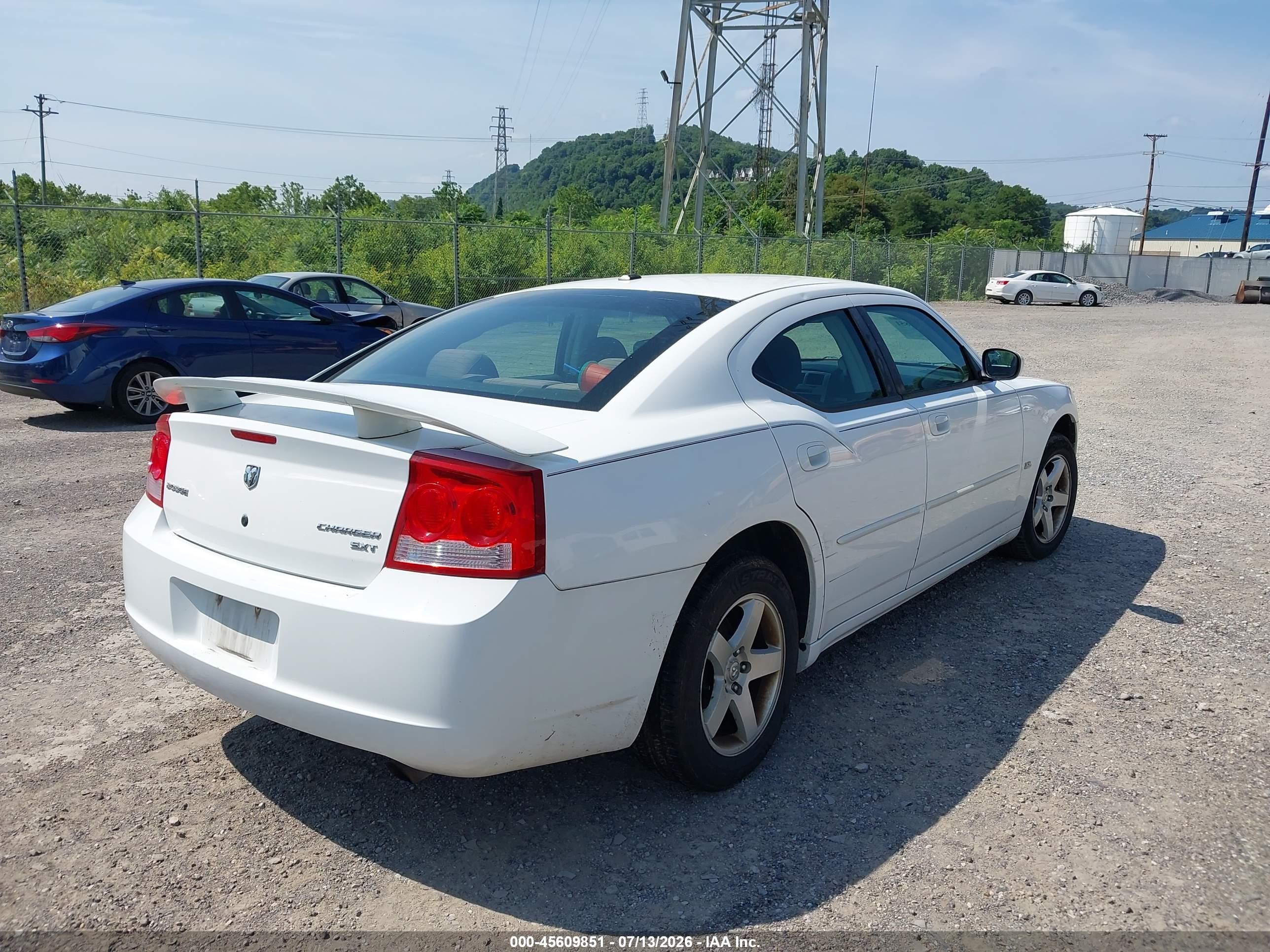 2010 Dodge Charger Sxt White vin: 2B3CA3CV3AH257431