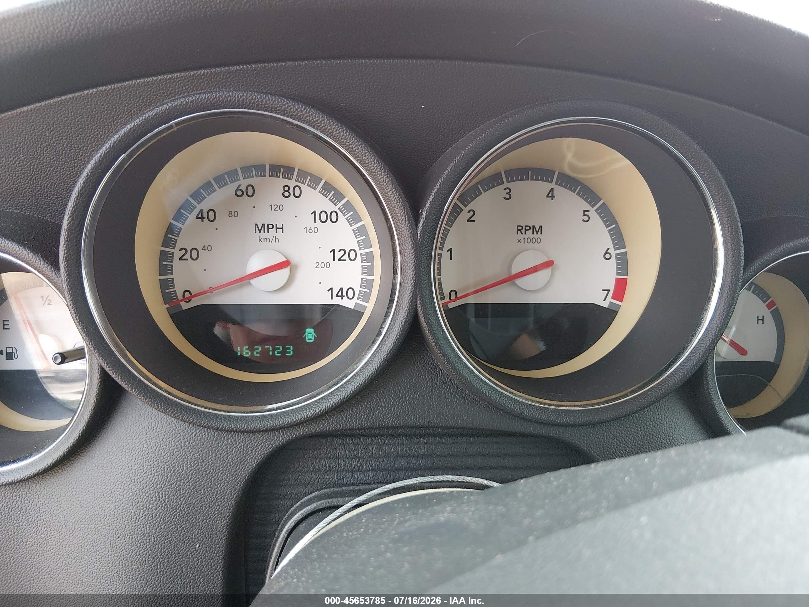 2010 Dodge Charger   Red vin: 2B3CA4CD7AH150976