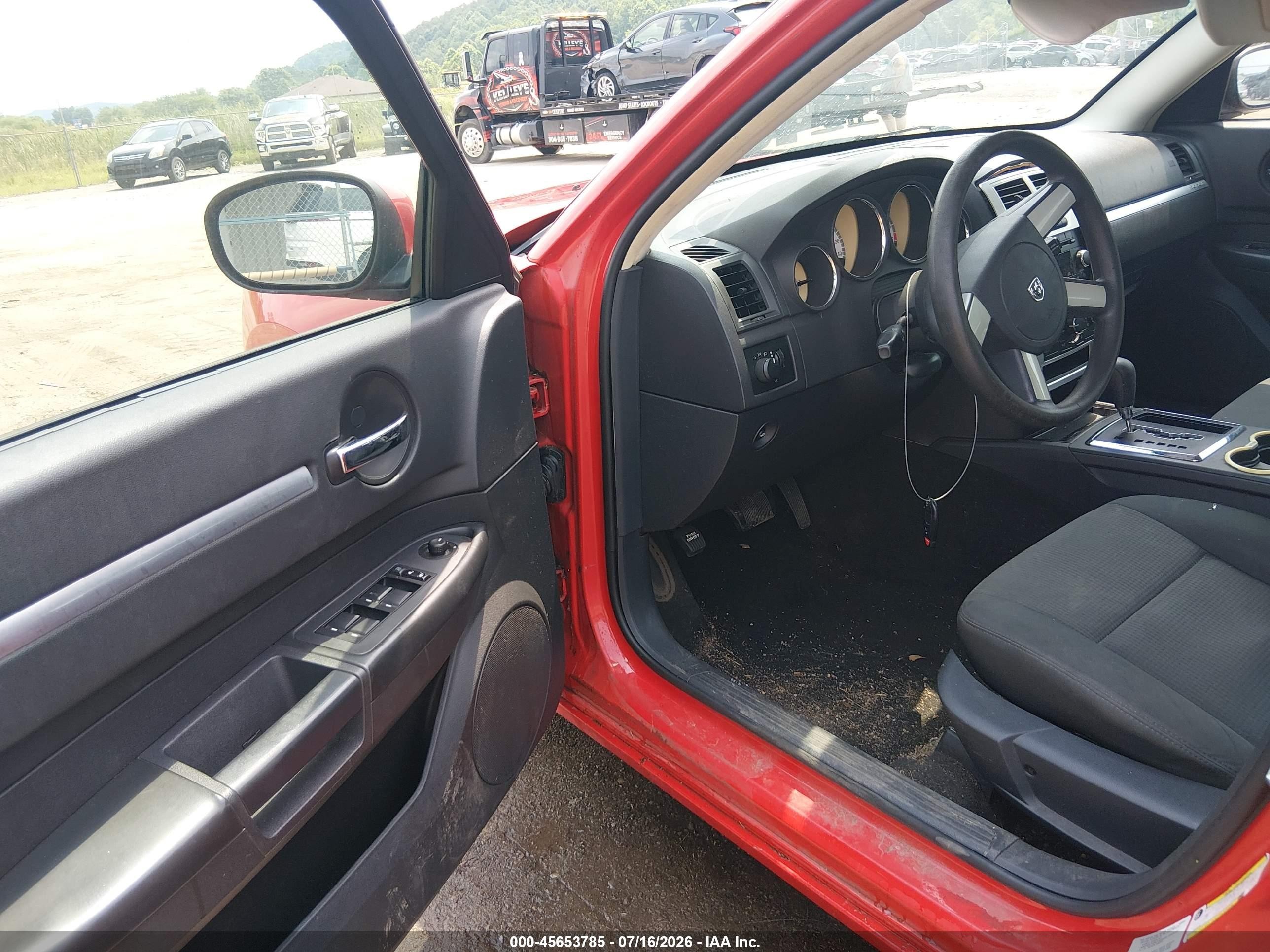 2010 Dodge Charger   Red vin: 2B3CA4CD7AH150976